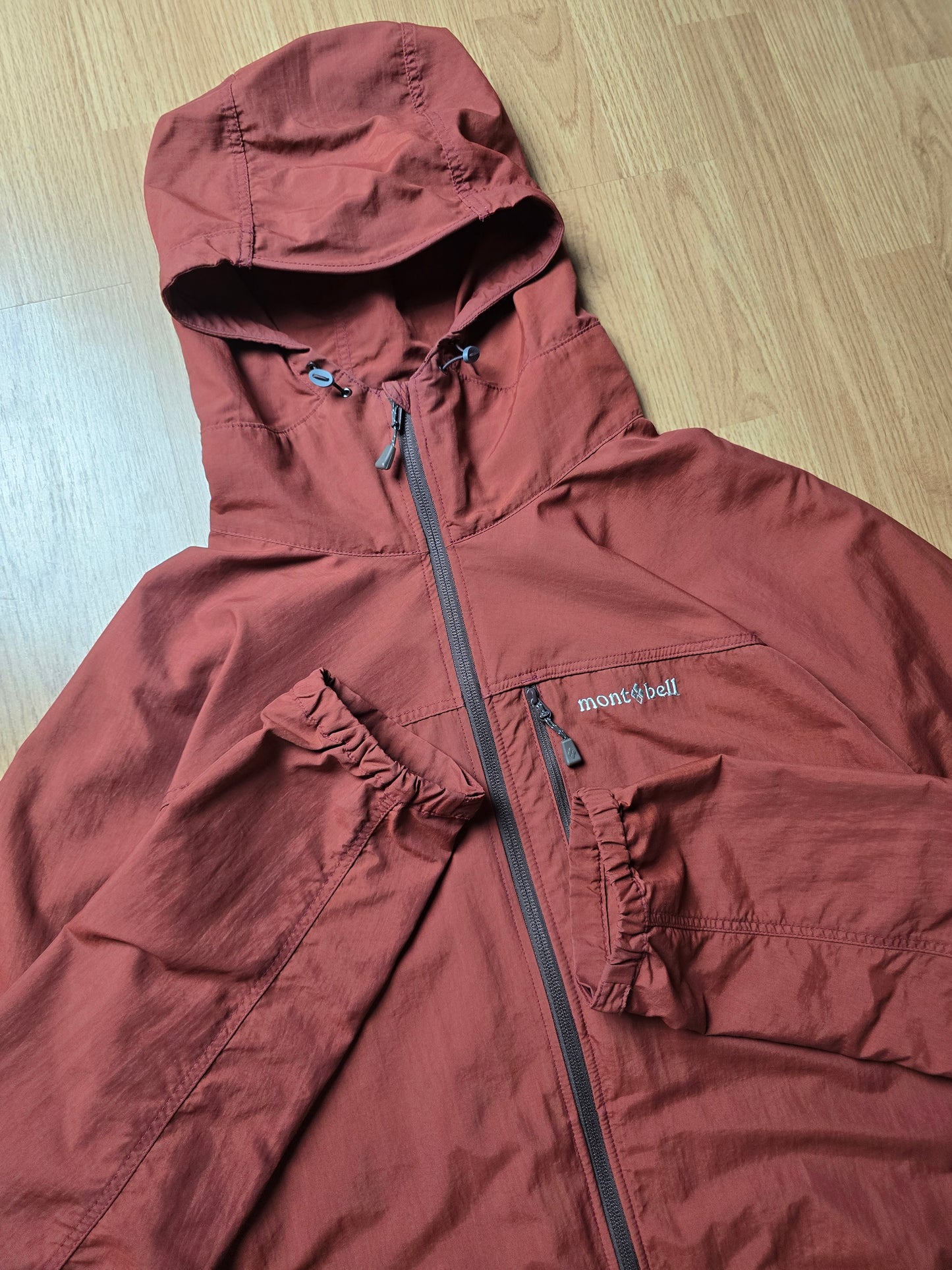 Montbell O.D. Lightweight Hooded Jacket (L)