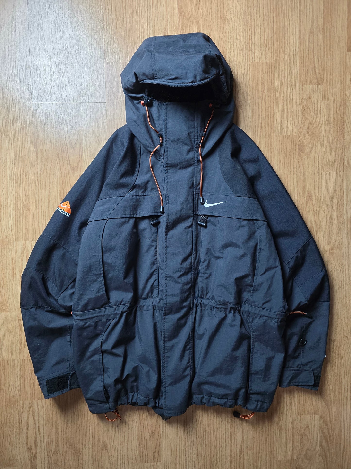 90s Nike ACG Storm-Fit Technical Heavyweight Jacket (L/XL)