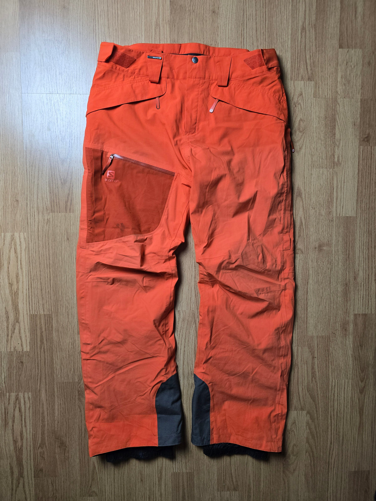 Salomon 'Chill Out Bib' Technical Ski Pants with removable Straps (L)