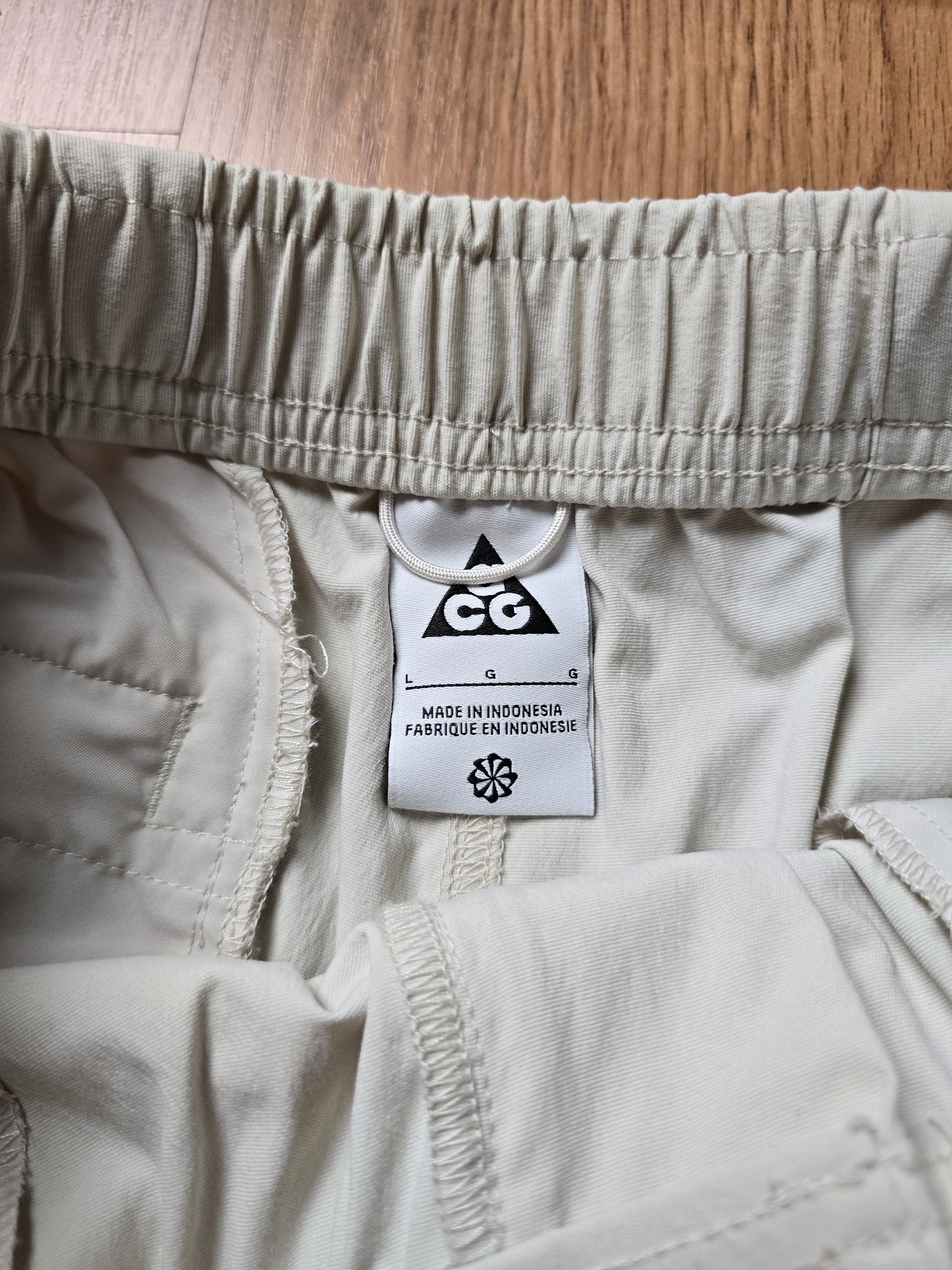Nike ACG Lightweight Technical Hiking Pants (32x30)