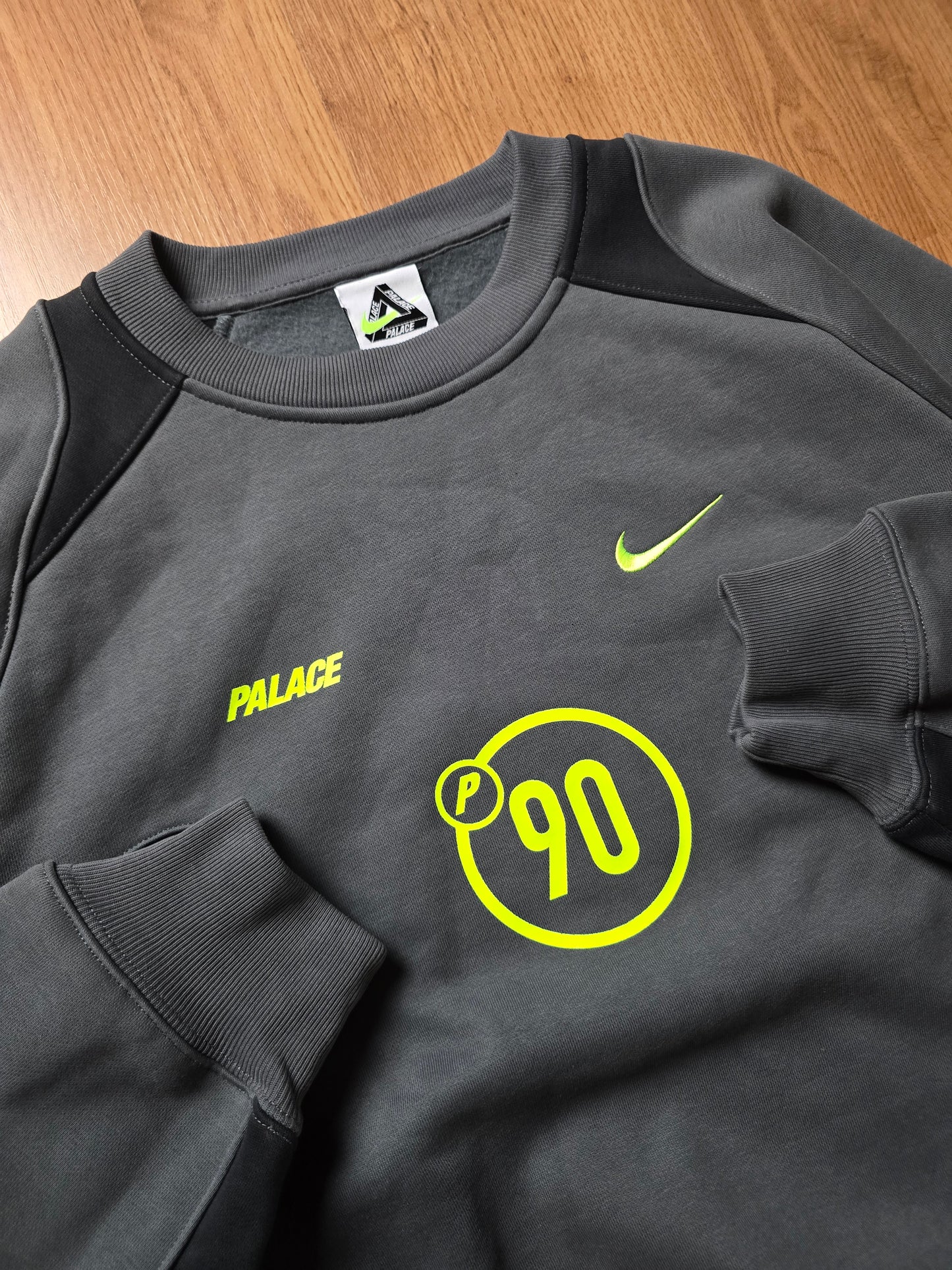Palace x Nike Total P90 Crew Sweatshirt (L)