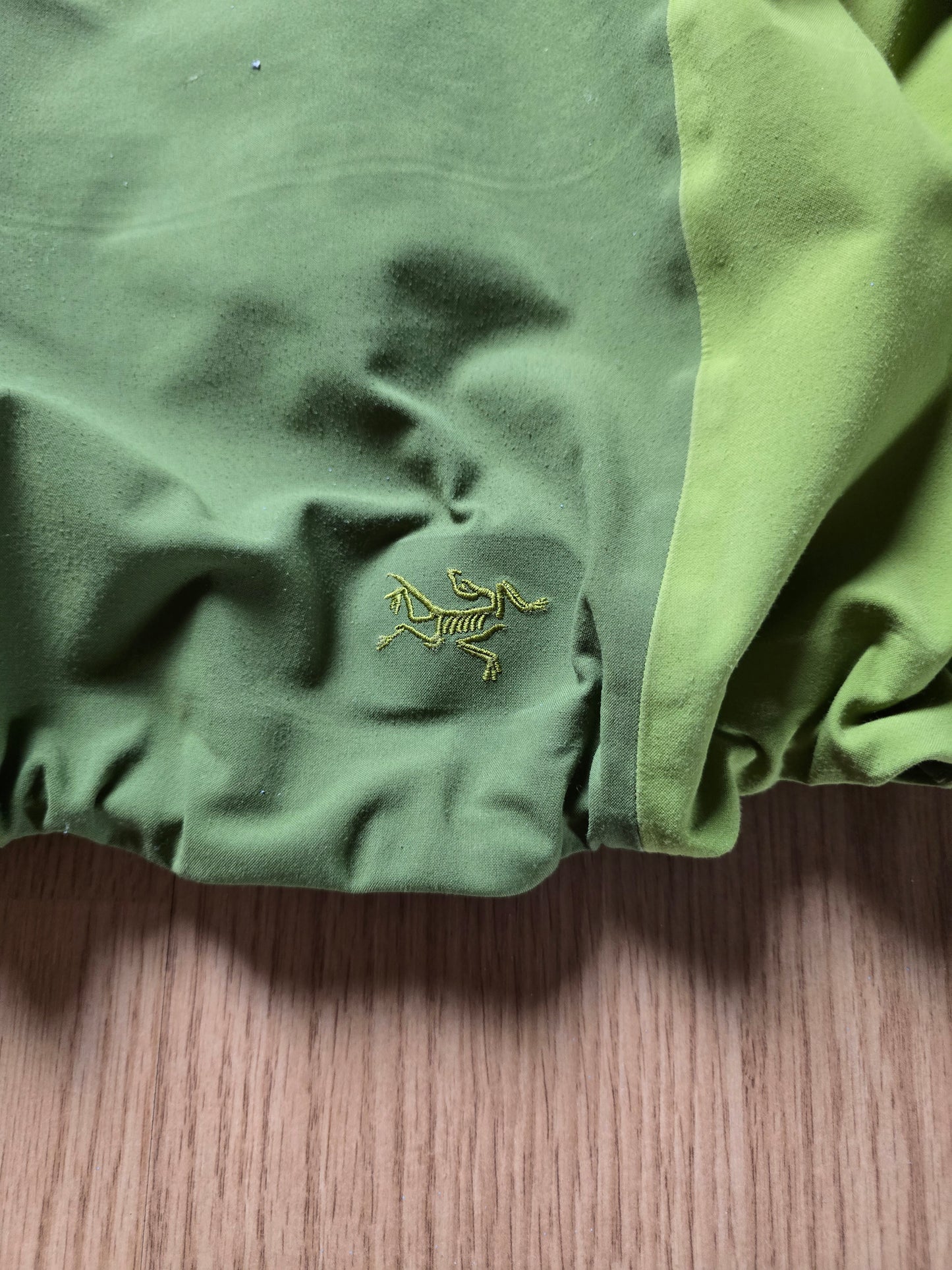 Vintage Arc'teryx Gore-tex Stingray Shell Jacket (M)