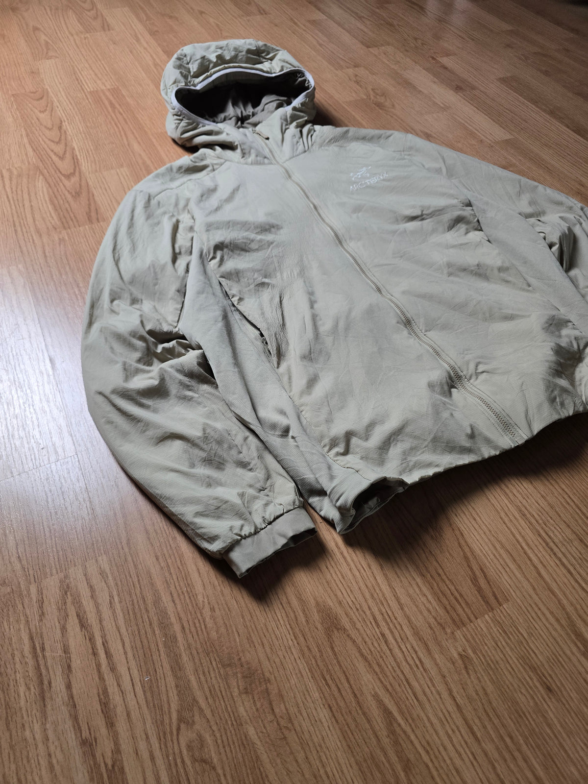 Arc'teryx 2023 'Atom Hoody' Jacket (L)