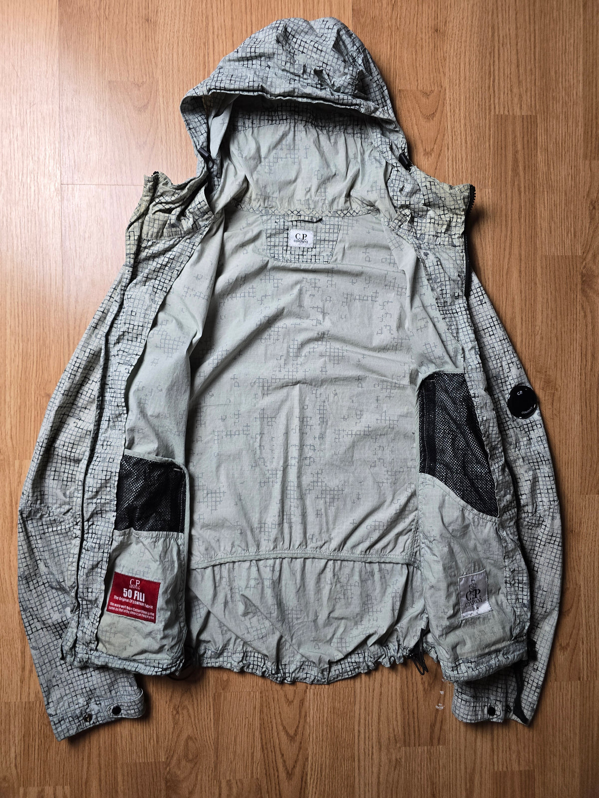 C.P. Company 50 Fili Grid Camo Lens Jacket (M)