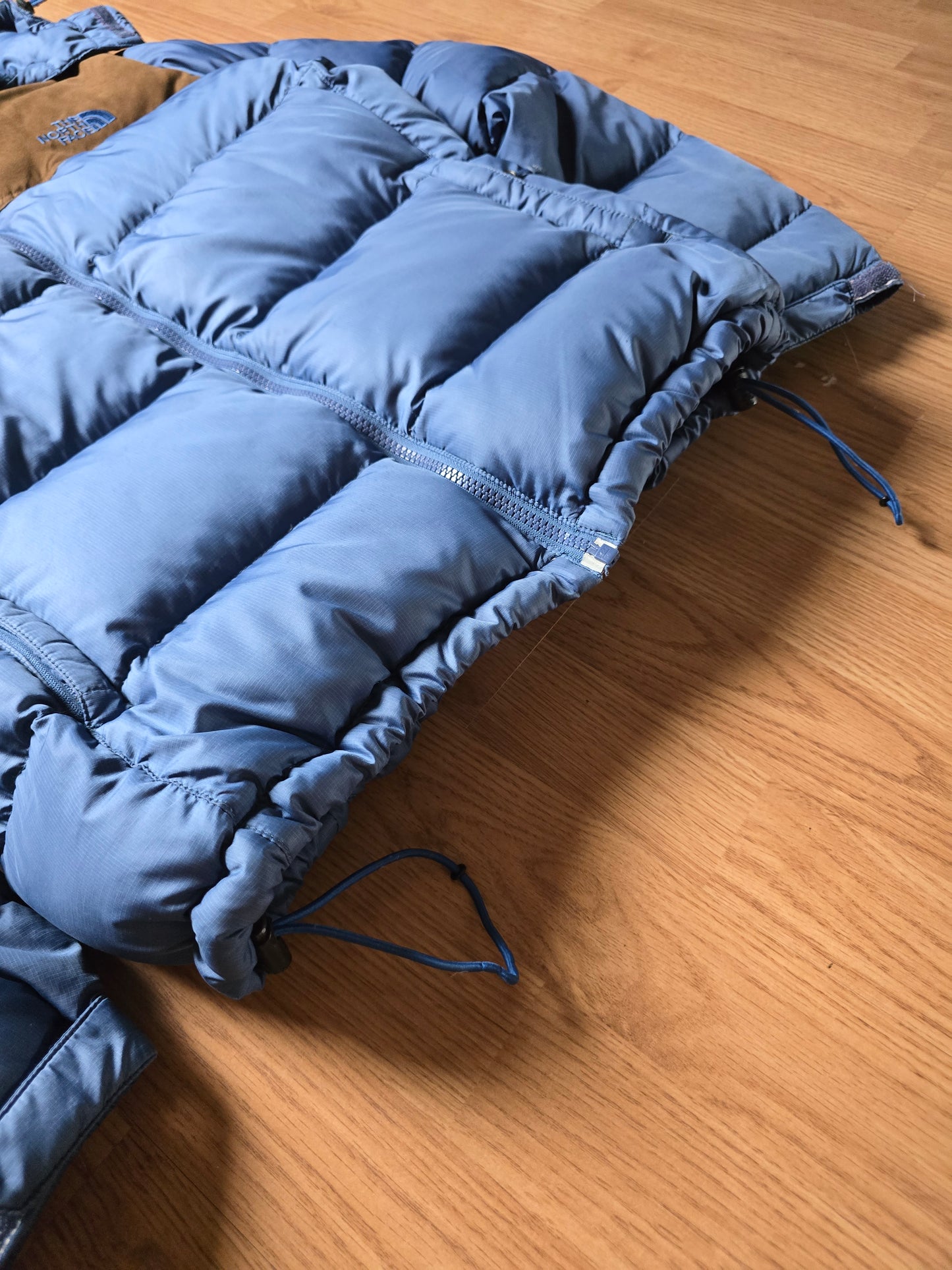 90s The North Face Nuptse 700 Puffer Jacket (M)