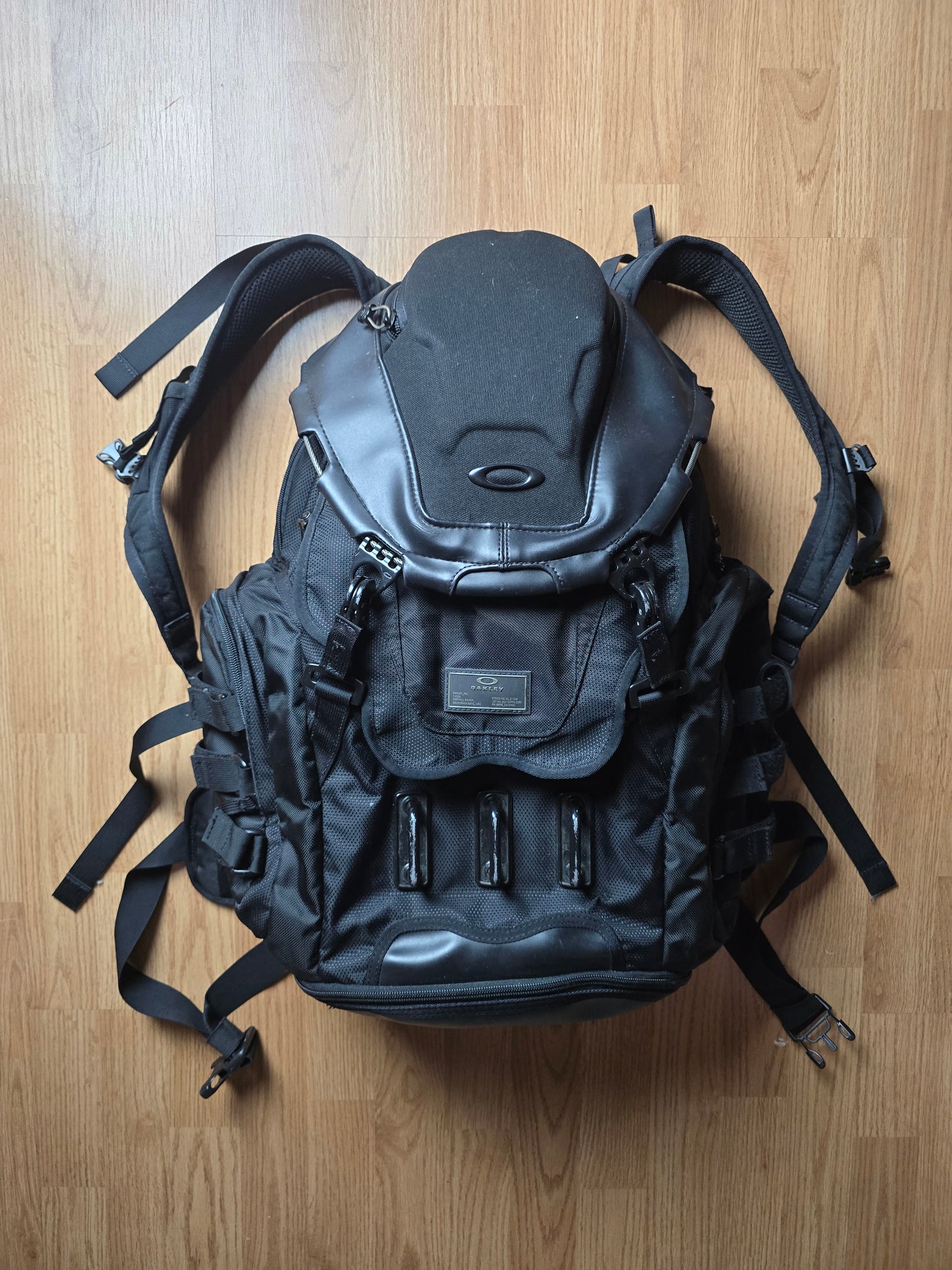 Oakley Kitchen Sink 34L Technical Backpack