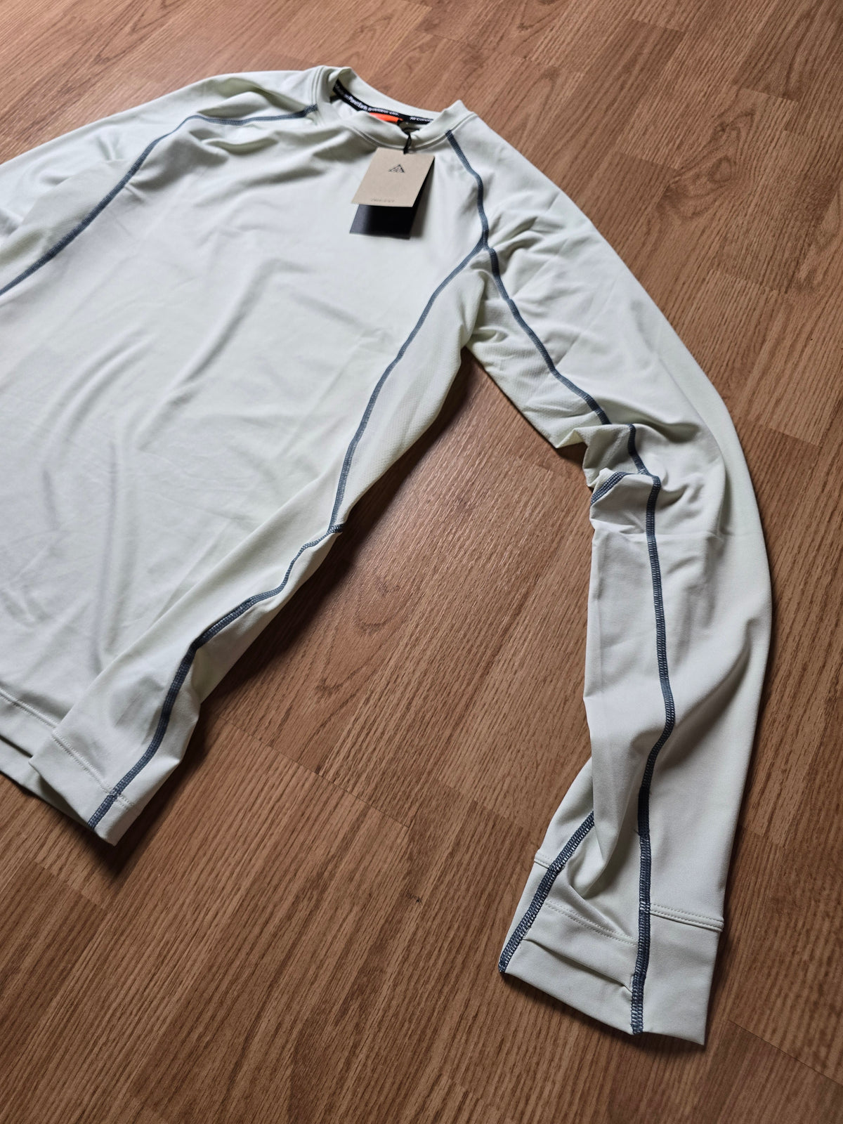 Nike ACG "Wildsee" Dri-Fit Longsleve Base Layer Top BNWT (S)