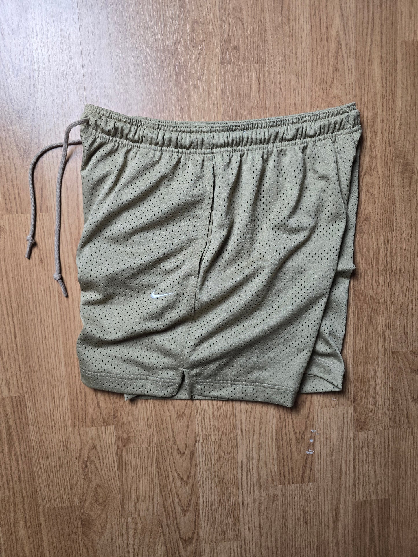 Nike Sportswear Authentics Mesh Shorts (M)