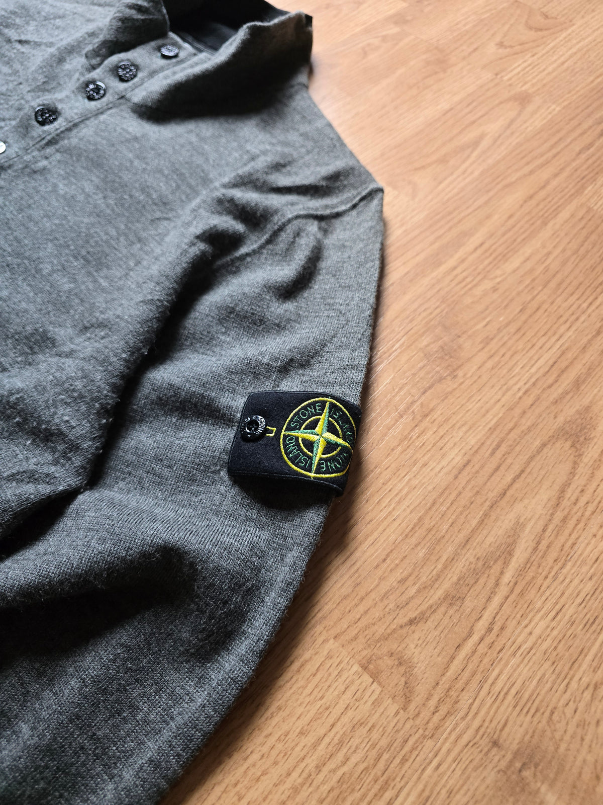 Stone Island 1/4 Button Lightweight Wool Knit Sweater (M)