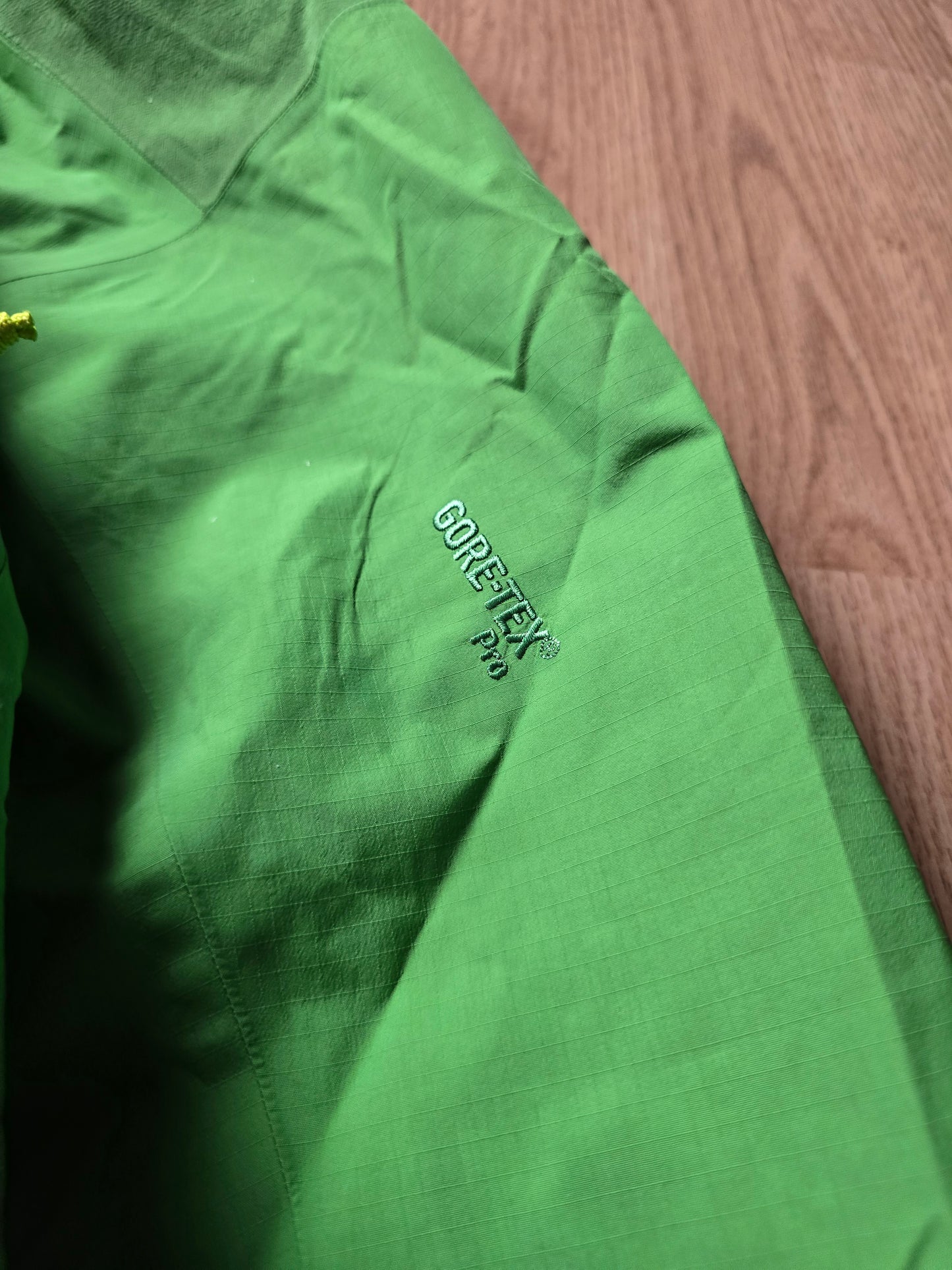 RARE Arc'teryx 2012 Beta AR Gore-tex Jacket (XL)