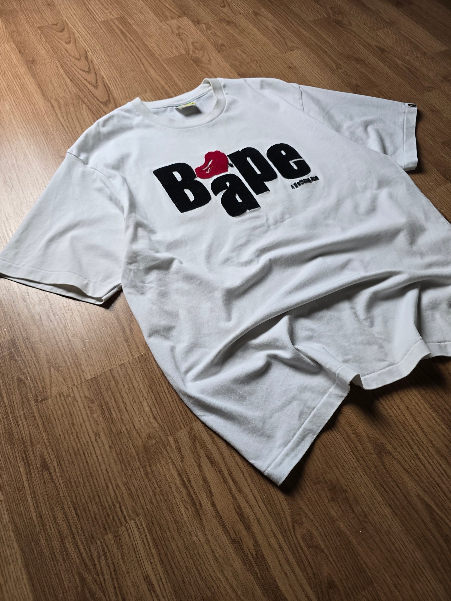 BAPE Heart Ape Head T-shirt (M/L)