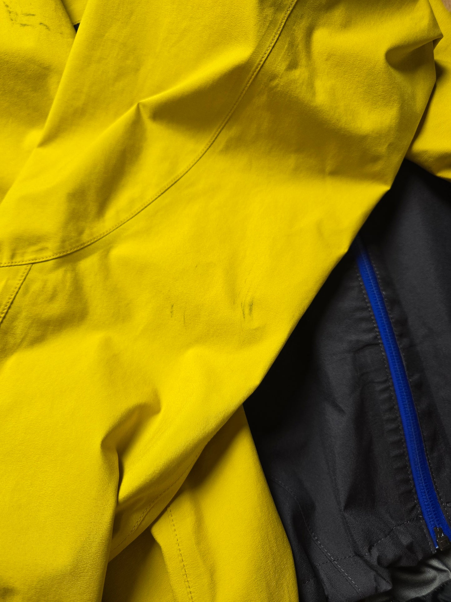 Stussy x Lowe Alpine Gore-tex Jacket (M)