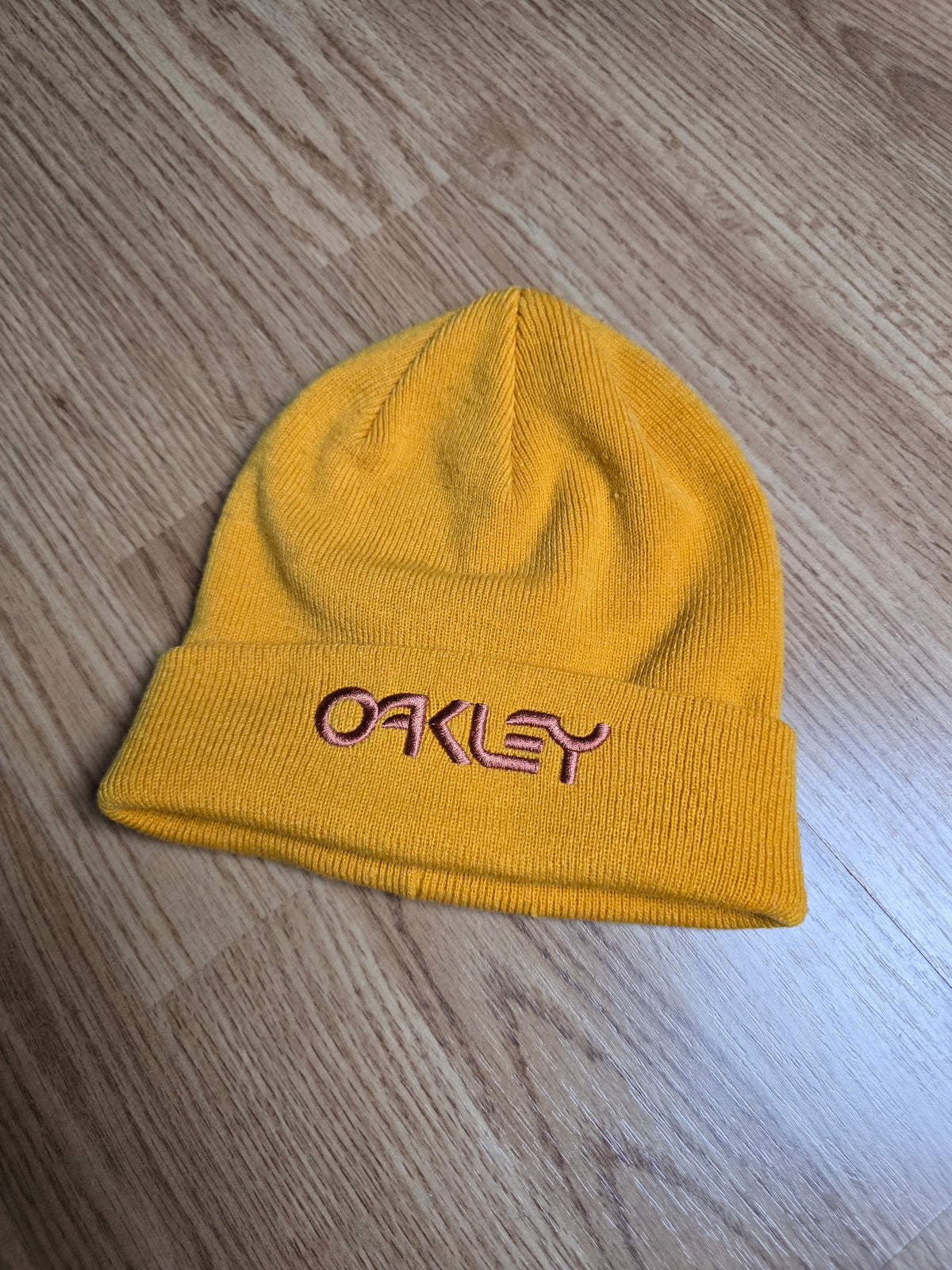 Oakley Reversible Embroidered Spellout Beanie