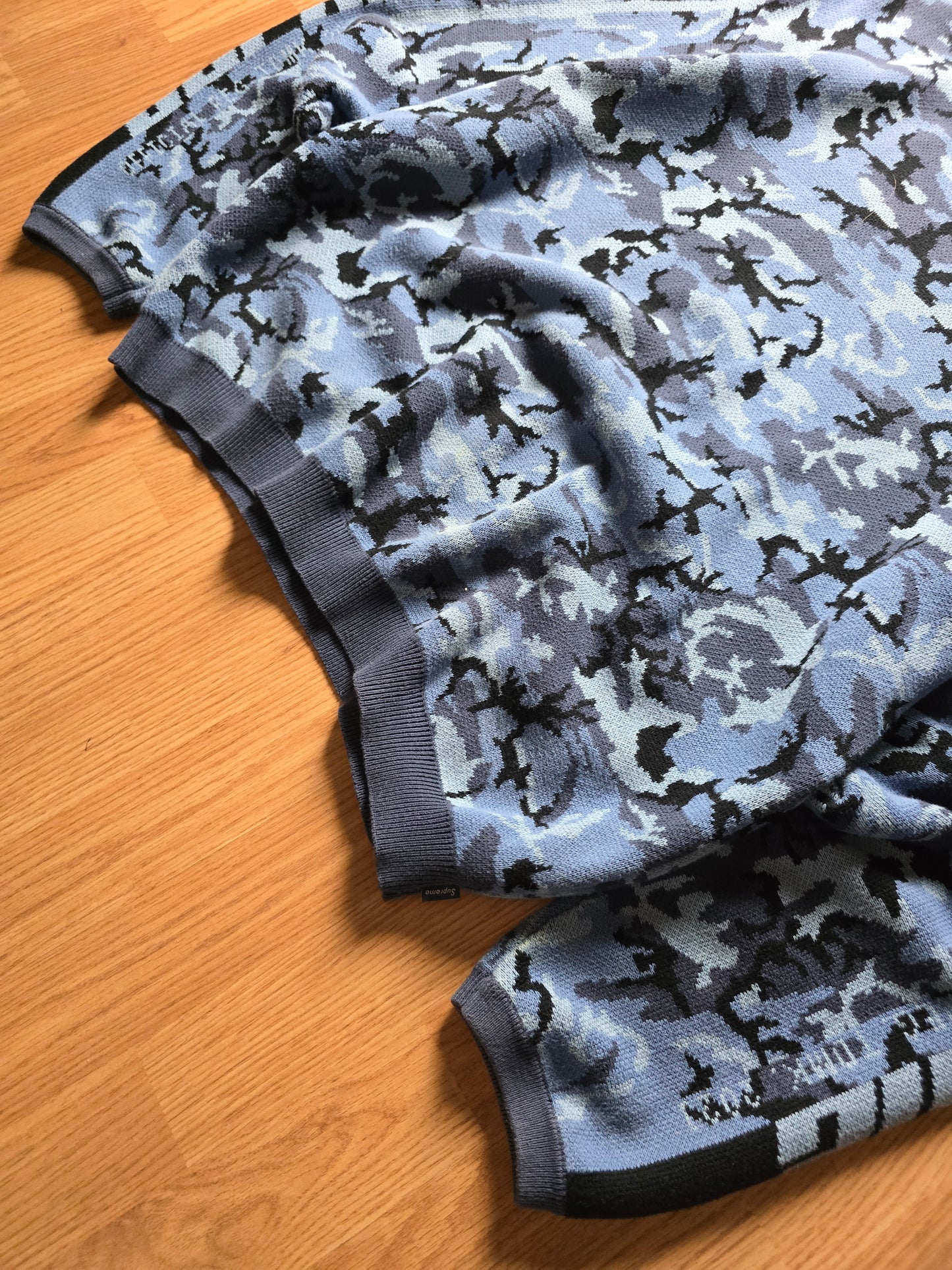 Supreme Sleeve Stripe Blue Camo Knit Sweater (L)