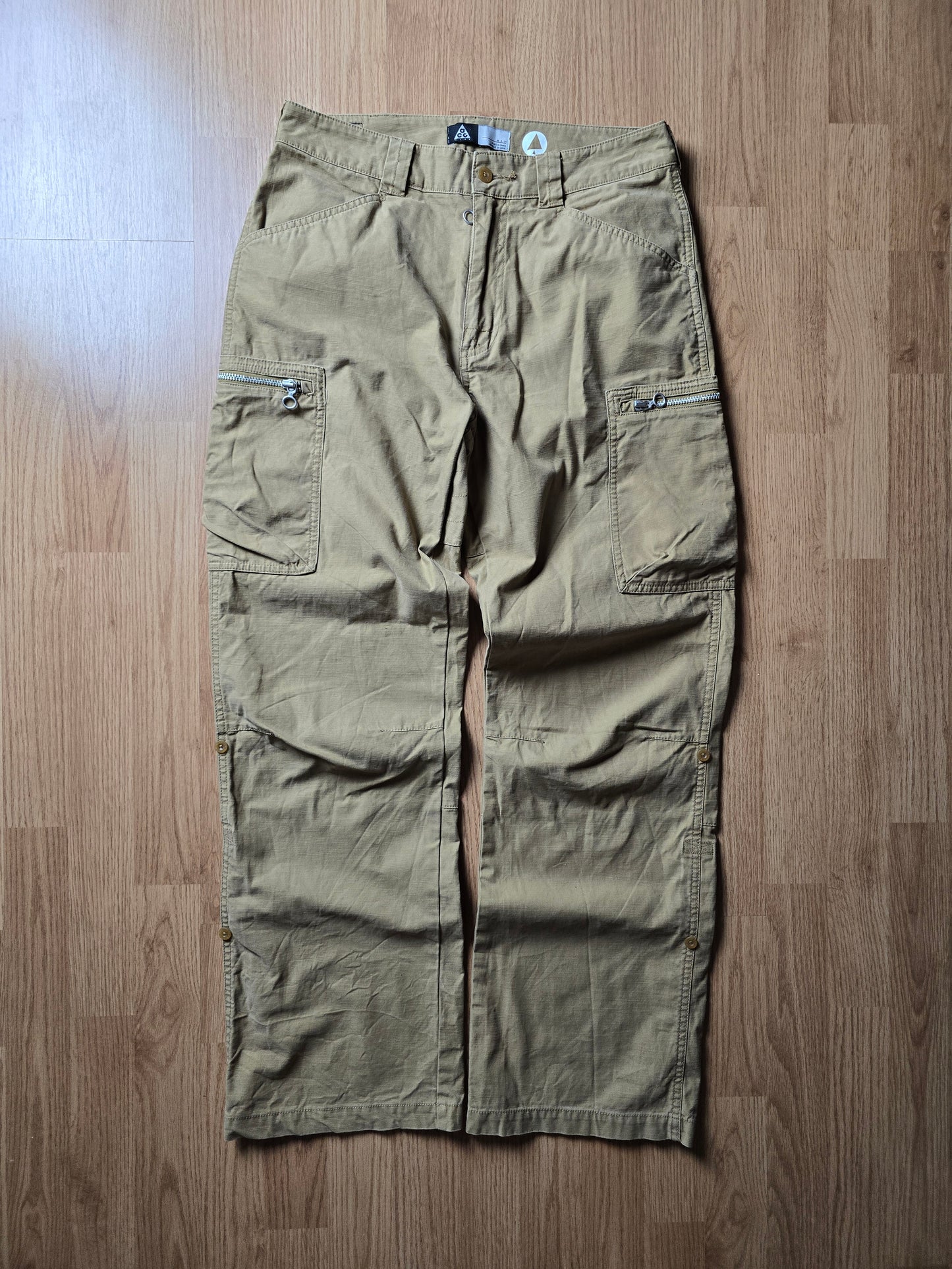 00s Nike ACG Cargo Pants (30x32)