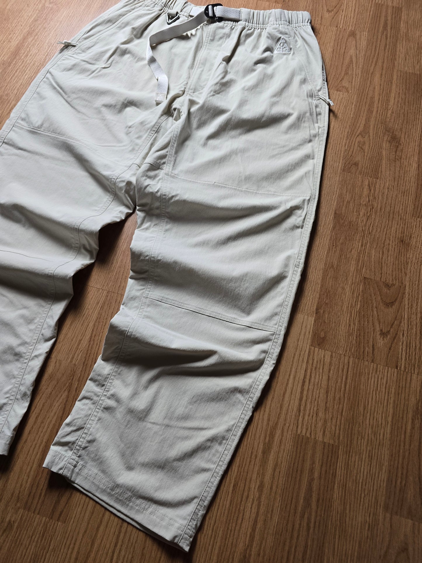 Nike ACG Lightweight Technical Hiking Pants (32x30)