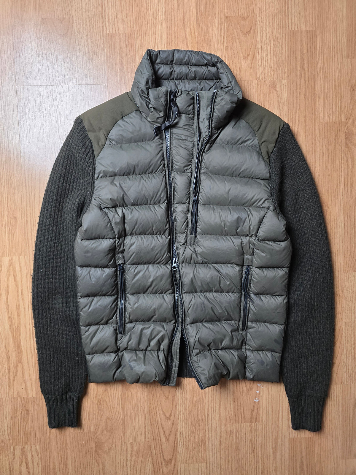 C.P. Company D.D Shell Hybrid Knit Puffer Jacket (S)