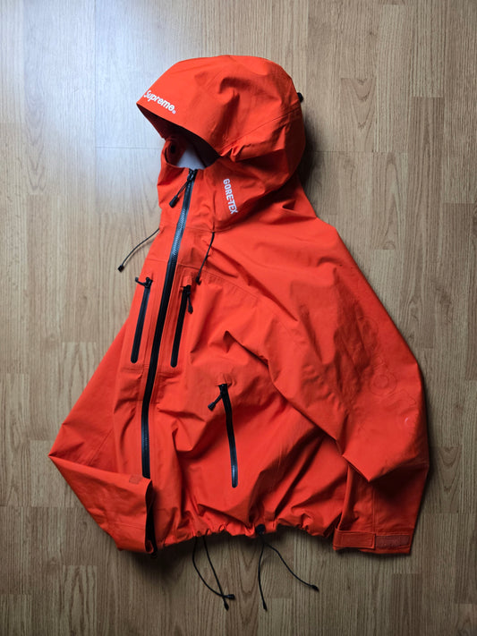 Supreme Gore-Tex Technical Tape Seam Shell Jacket (M/L)