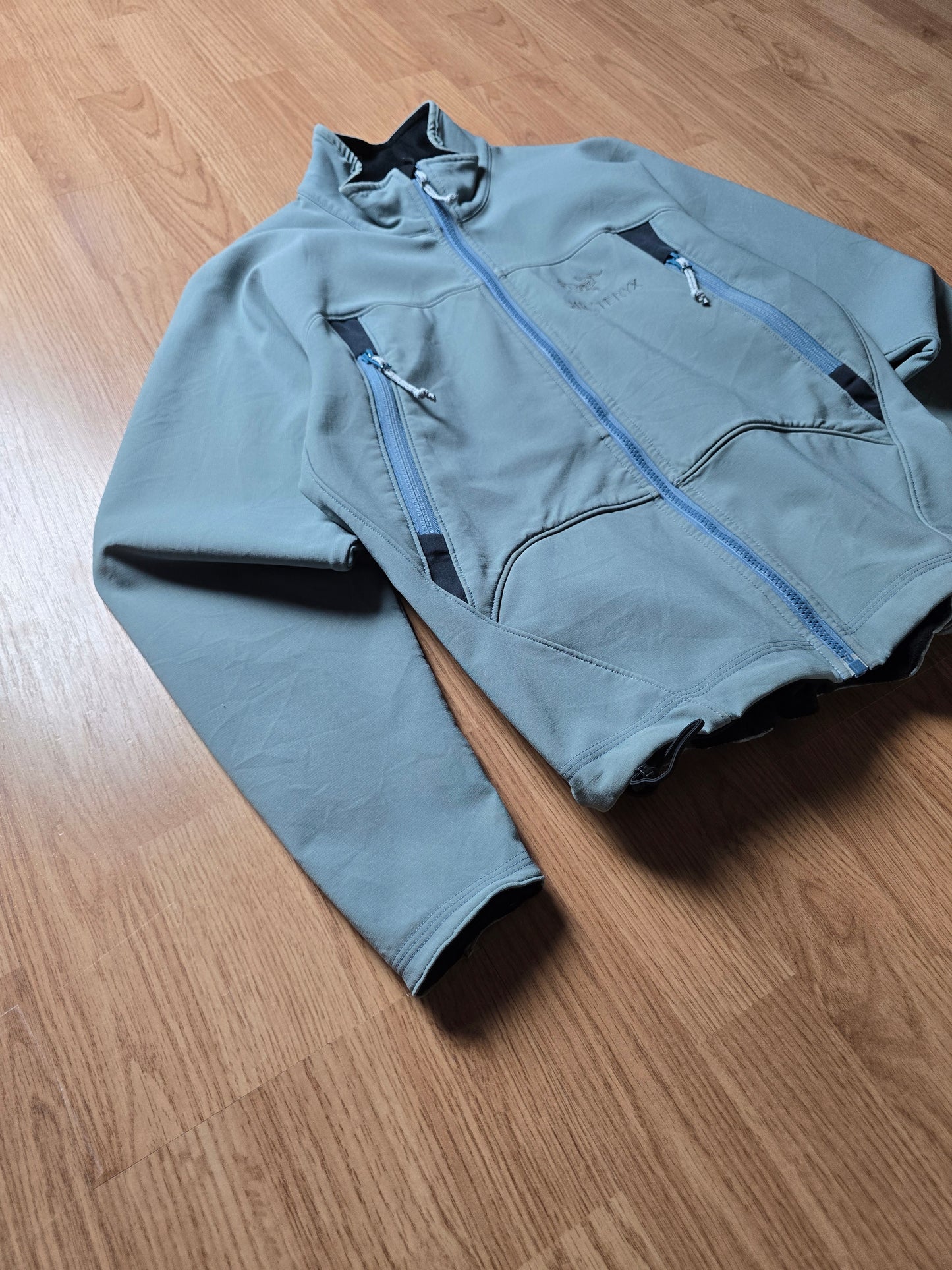 W/ Vintage Arc'teryx Gamma SV Polartec Soft Shell Jacket (S)