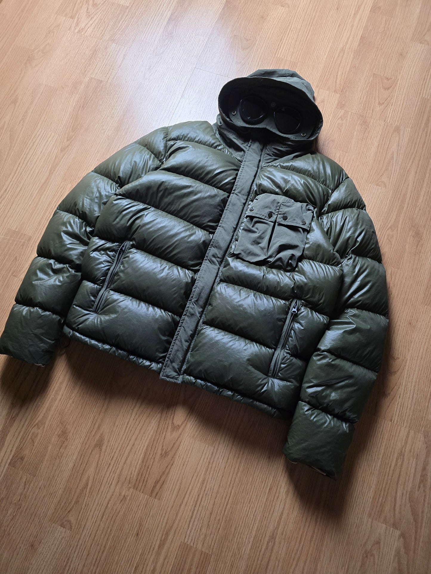 C.P. Company DD Shell Goggle Down Puffer Jacket (M)