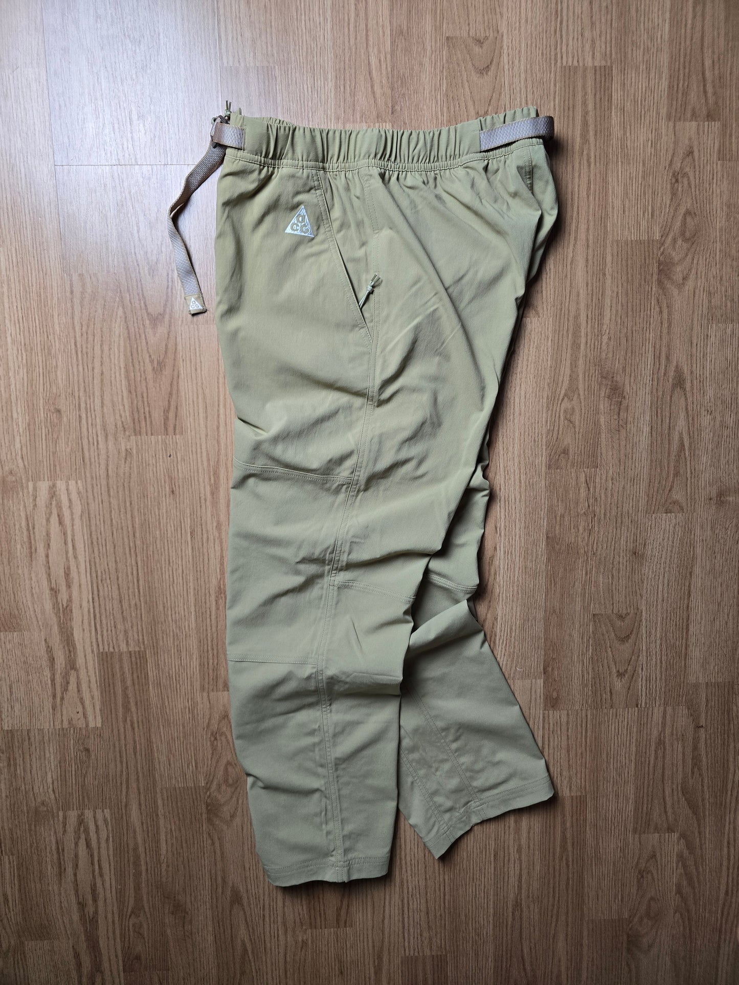 Nike ACG Lightweight Technical Belted Shell Pants (30x30)