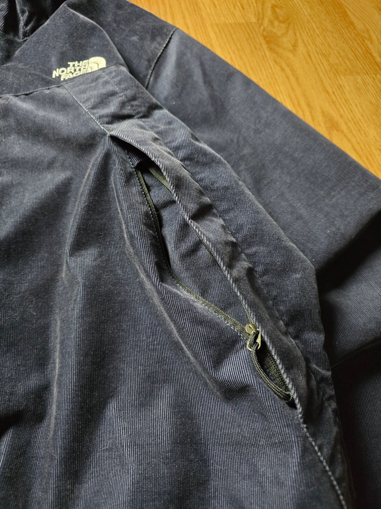 RARE Supreme x The North Face FW12 Corduroy Mountain Shell Jacket (M)