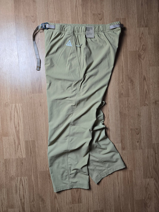 Nike ACG UV Hike Lightweight Technical Belted Shell Pants (L)