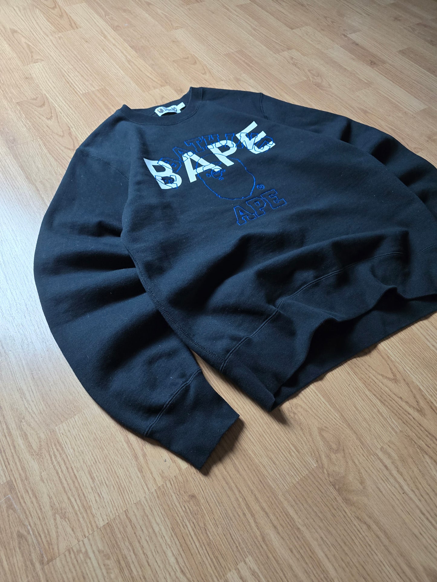 Bape College print & Embroidered Logo Crewneck Sweatshirt (M)