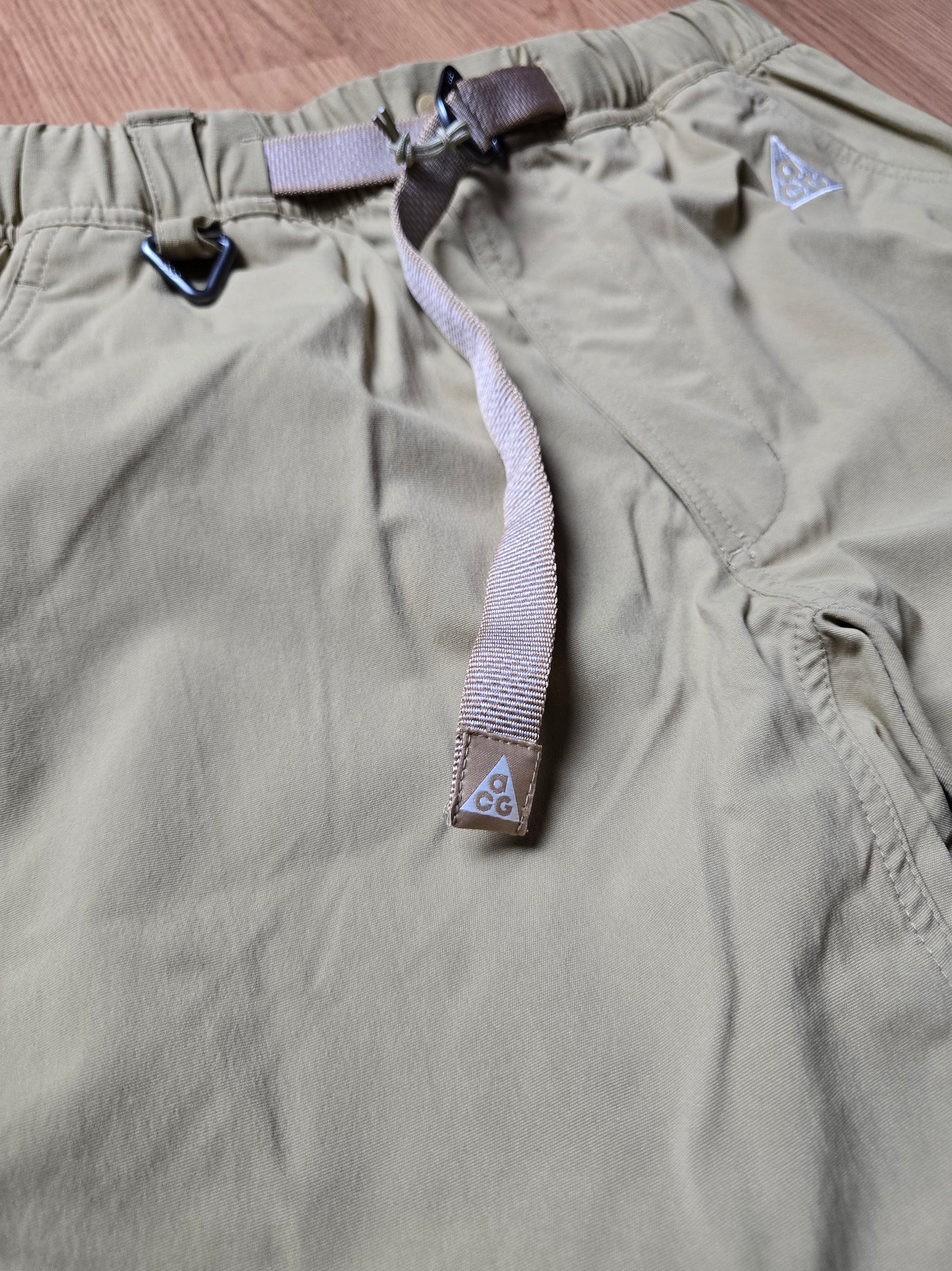 Nike ACG Lightweight Technical Belted Shell Pants (30x30)