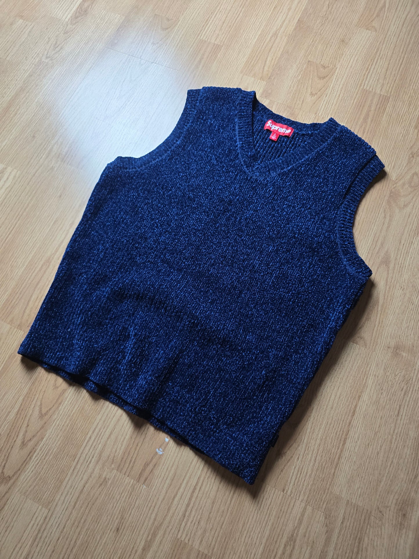 Supreme Chenille Knit Sweater Vest (M/L)