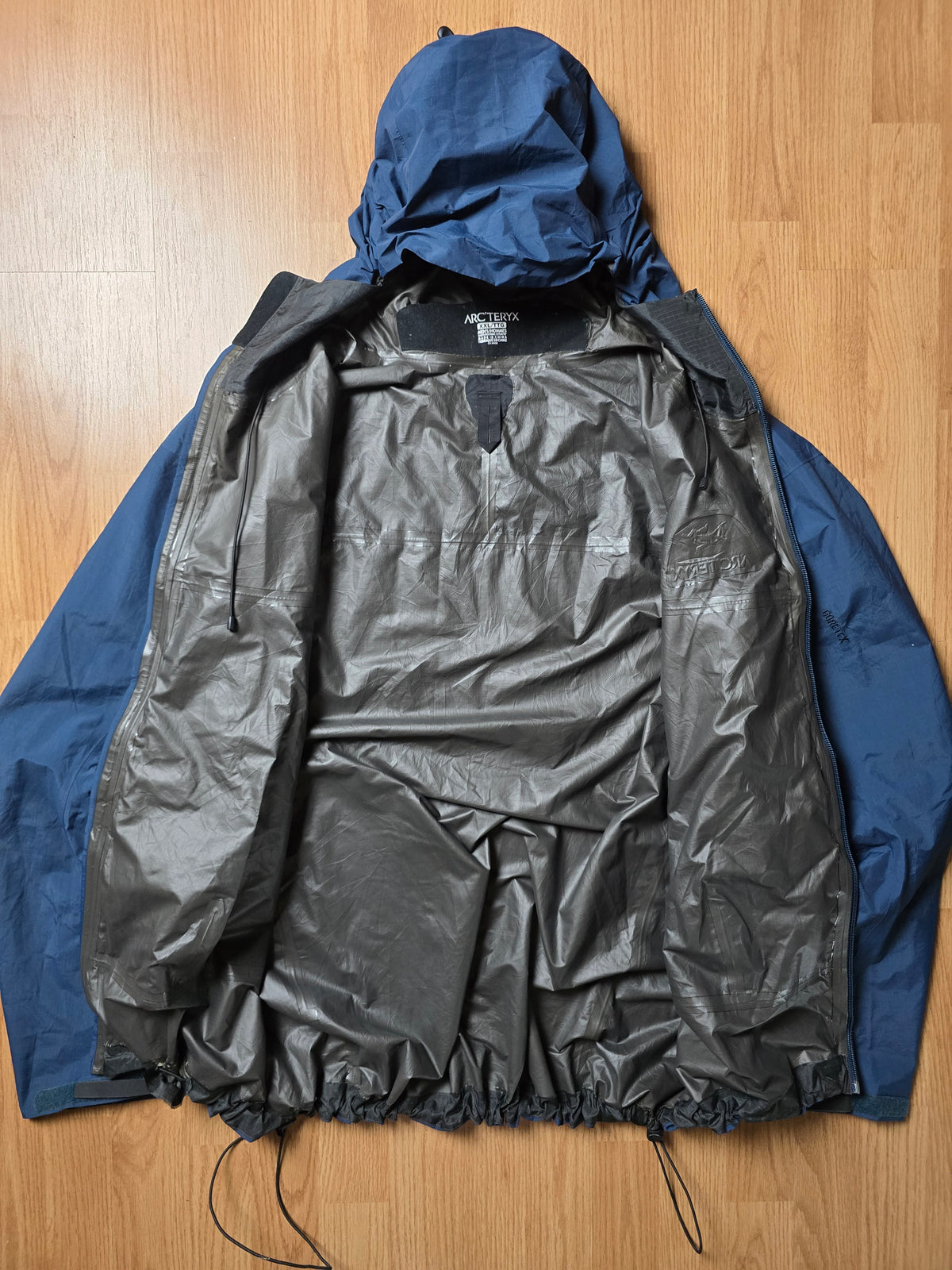 Arc'teryx 2013 Beta SL Gore-tex Jacket (2XL)