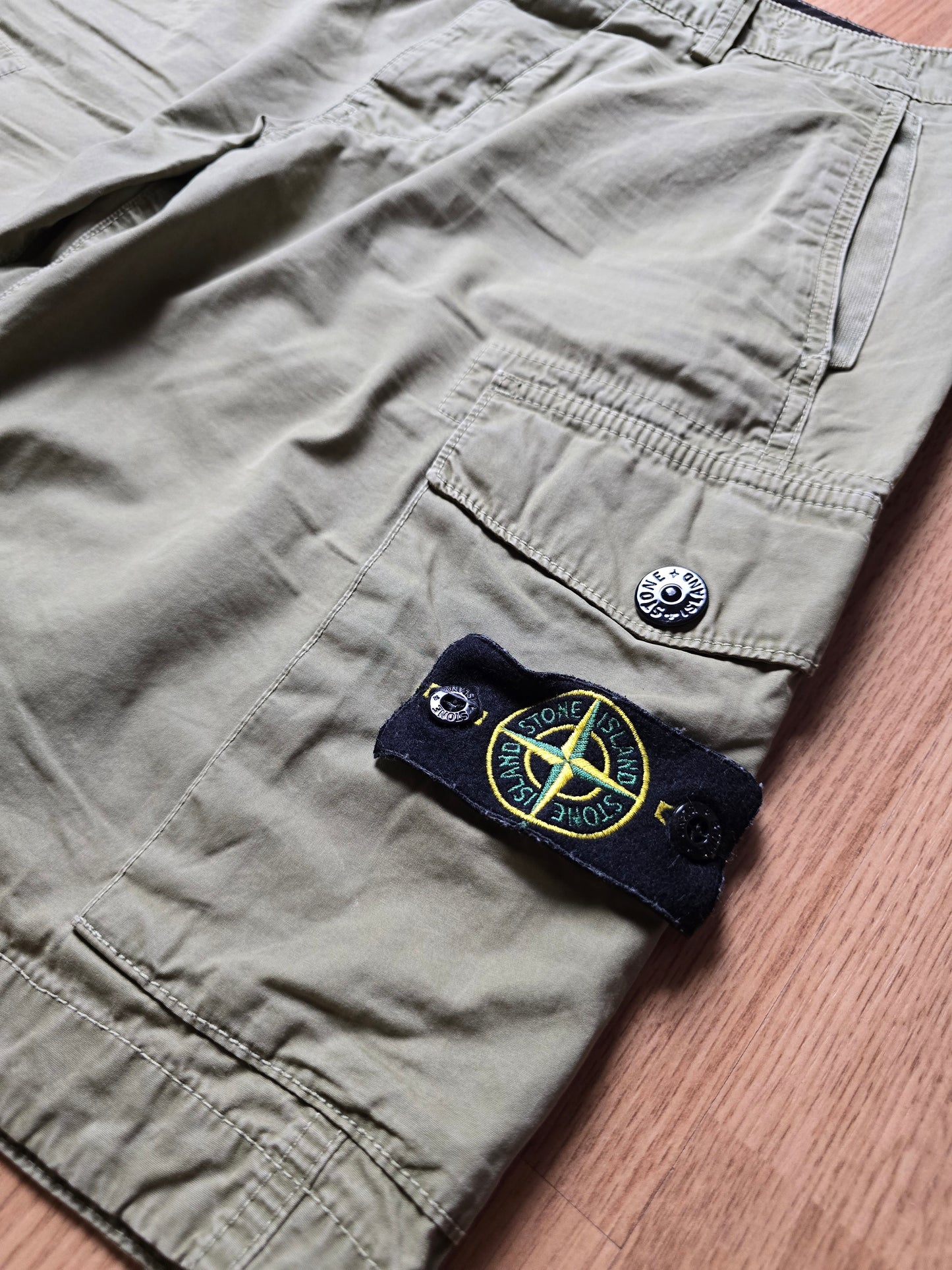 Stone Island Bermuda Cargo Shorts (W32)