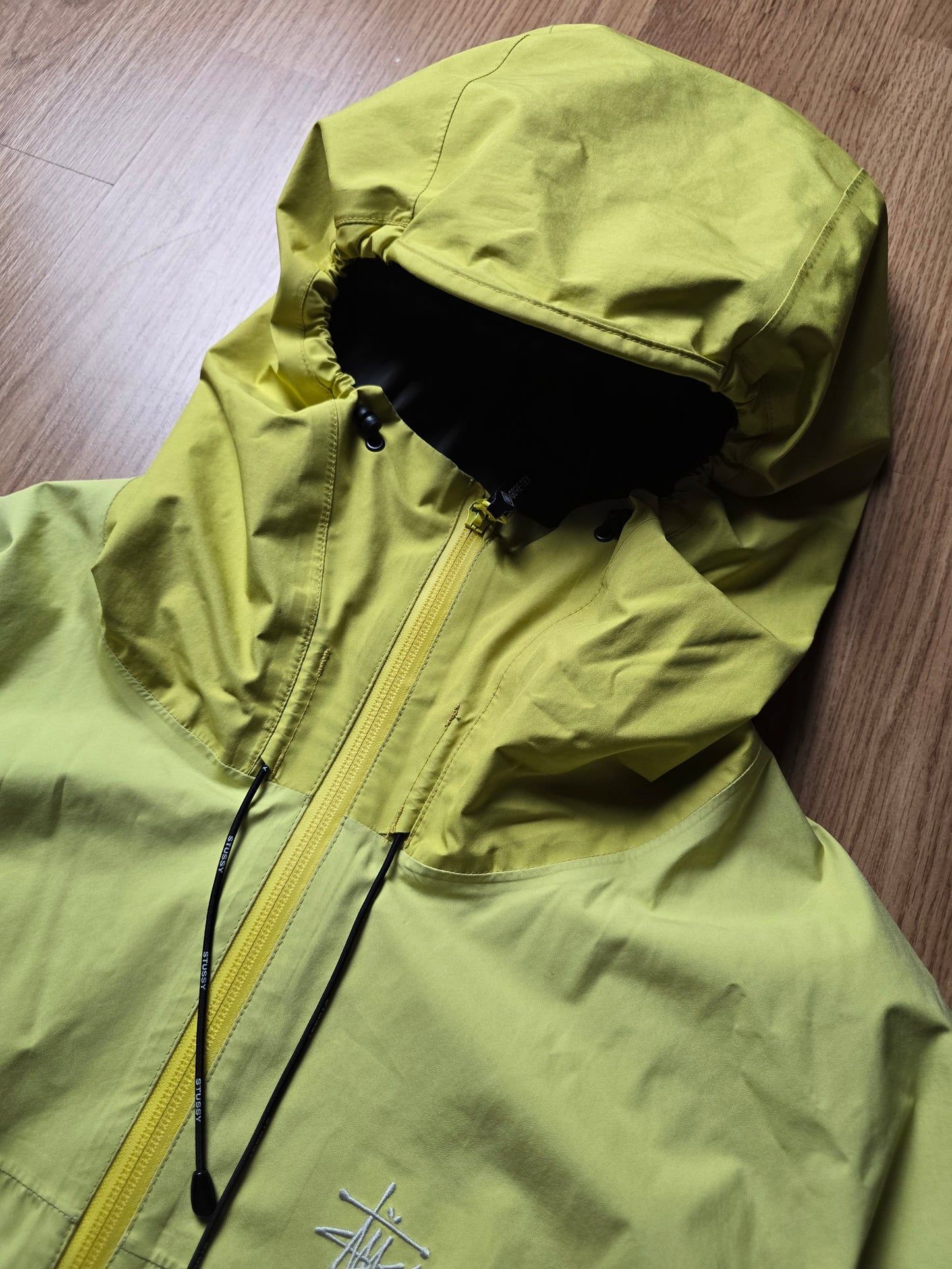 Stussy Gore-tex 2-Tone Shell Jacket (XL)