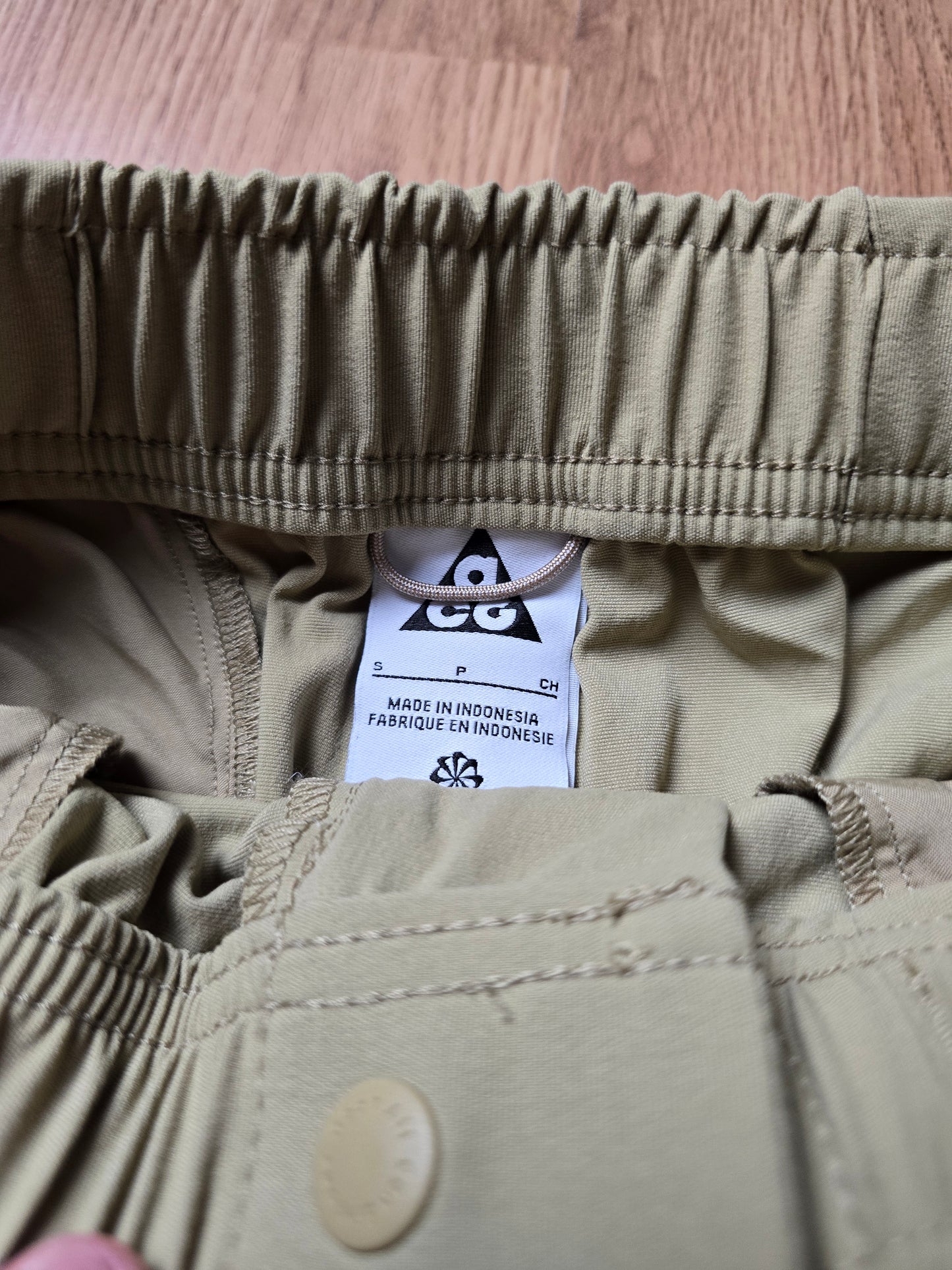 Nike ACG Lightweight Technical Belted Shell Pants (30x30)