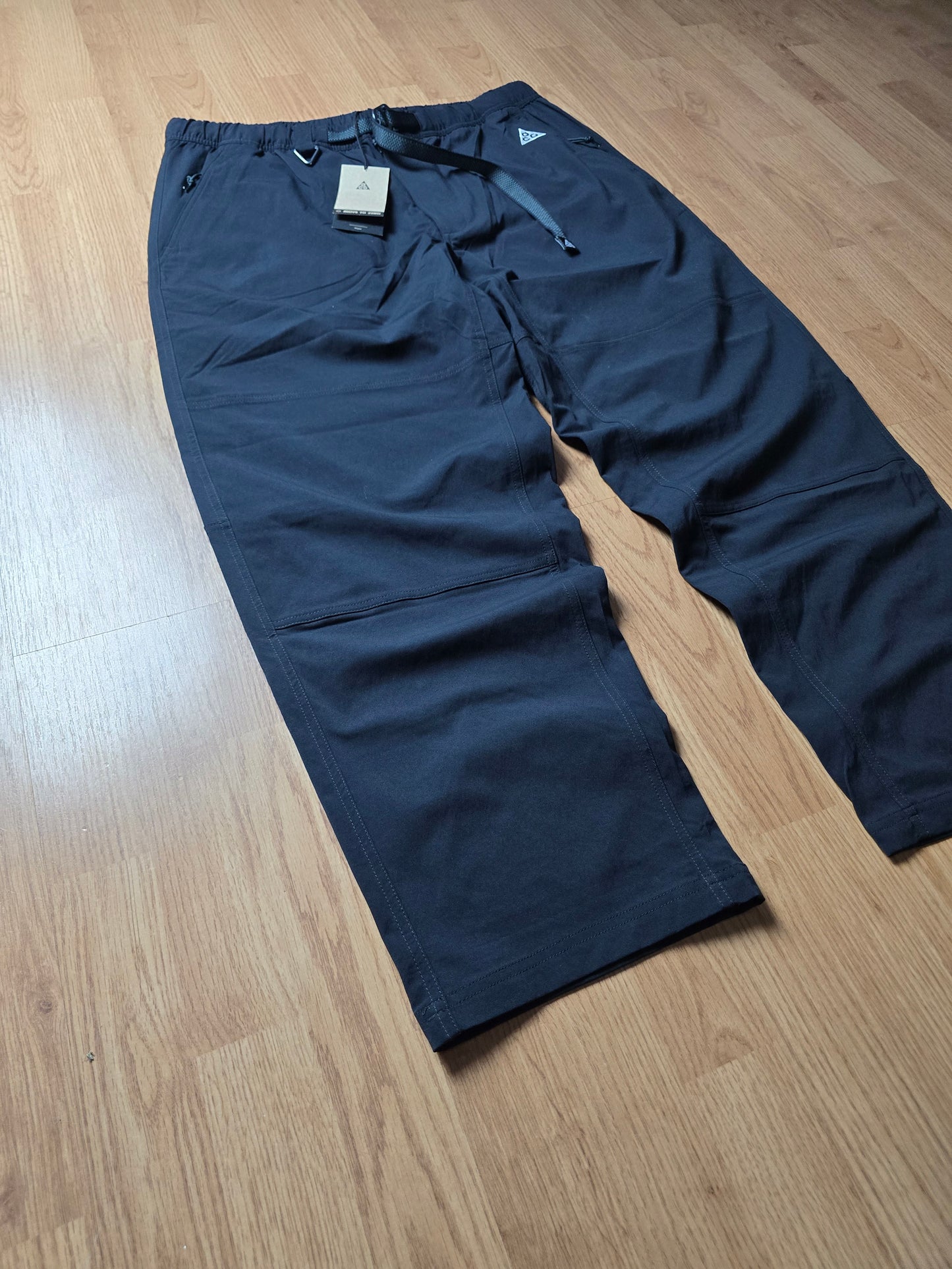Nike ACG UV Hike Lightweight Technical Belted Shell Pants (XL)
