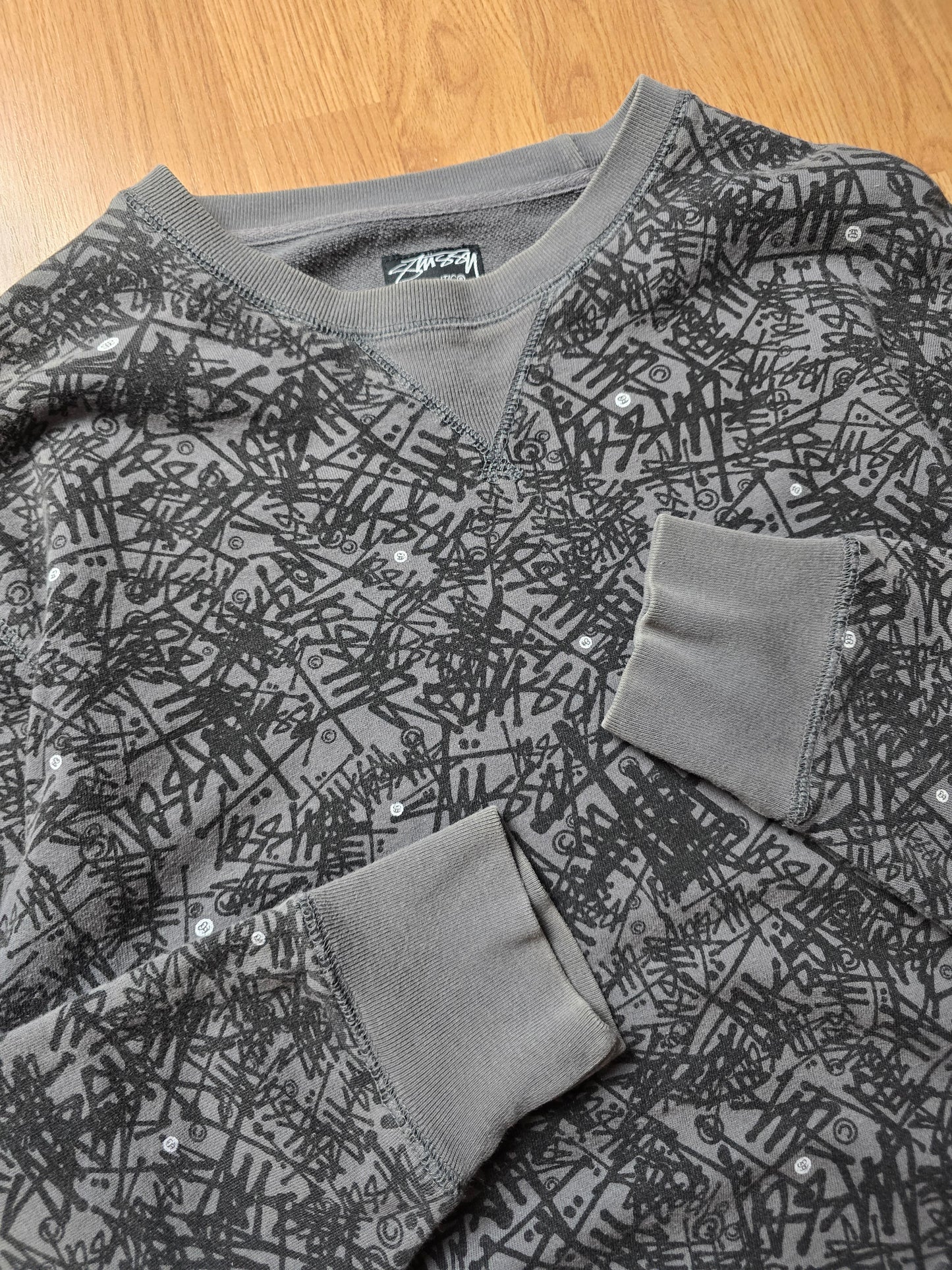 00s Stussy All-Over Graffiti Print Crewneck Sweatshirt (L)