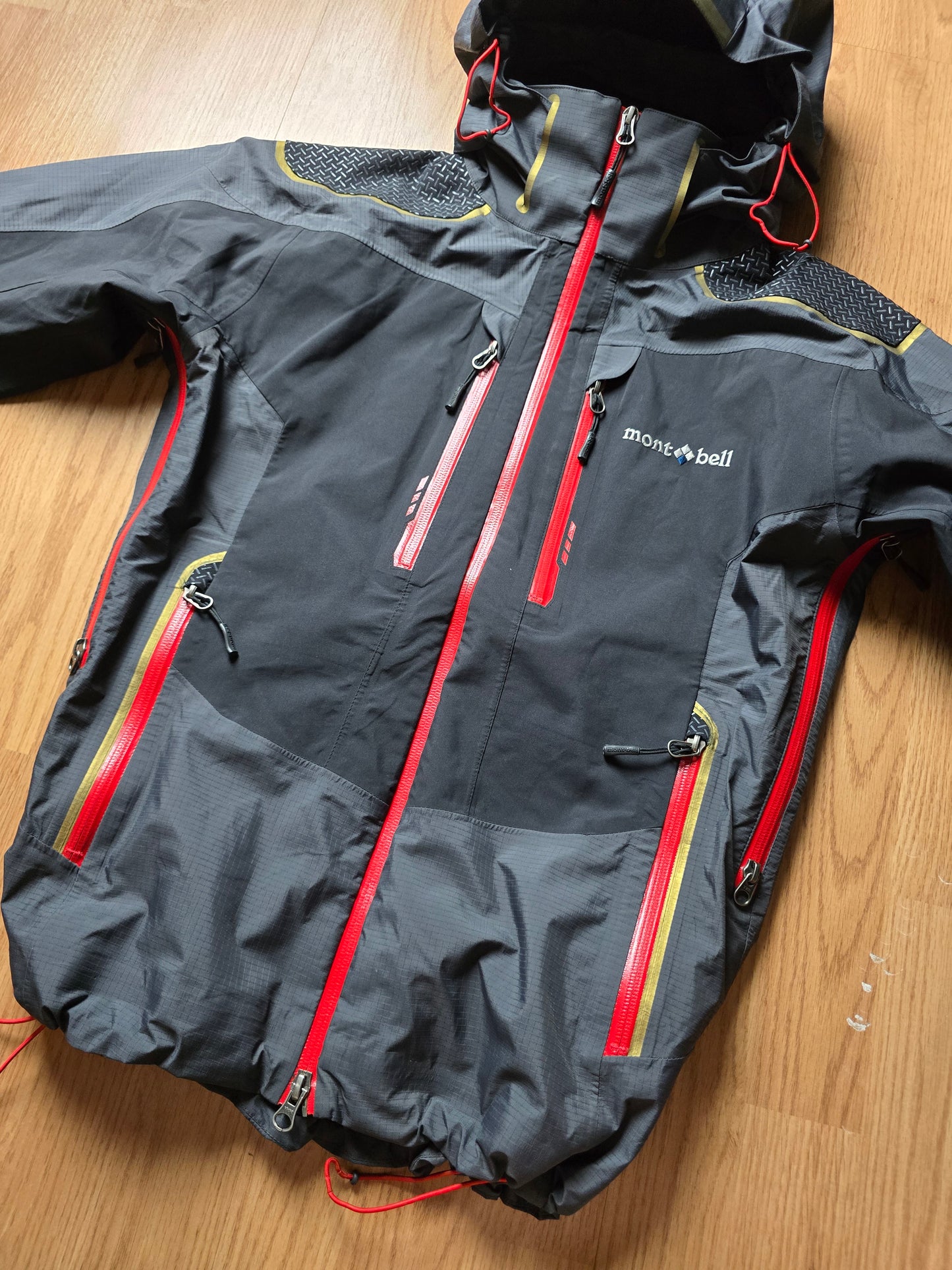 RARE Montbell Gore-tex Proshell Technical Panelled Jacket (S)