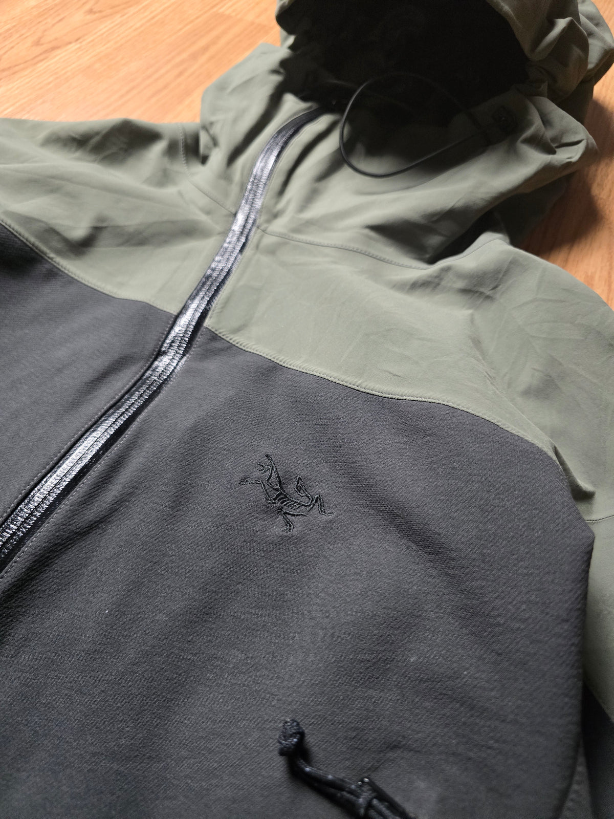 RARE Arc'teryx SAMPLE Seeker Comp Sidewinder Jacket (M)