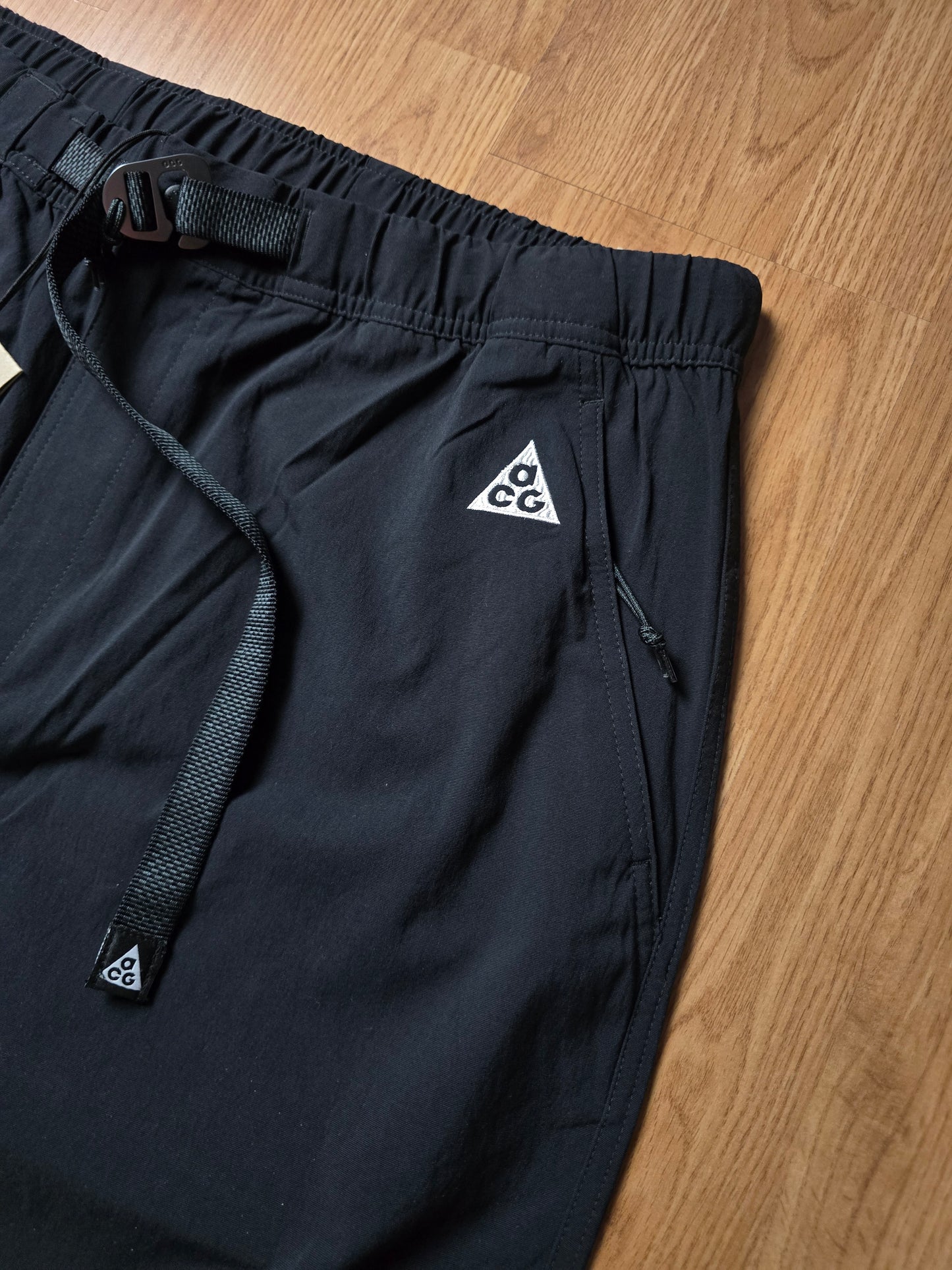 Nike ACG UV Hike Lightweight Technical Belted Shell Pants (XL)