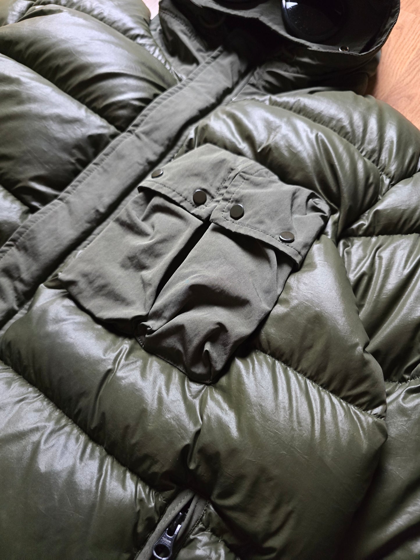 C.P. Company DD Shell Goggle Down Puffer Jacket (M)