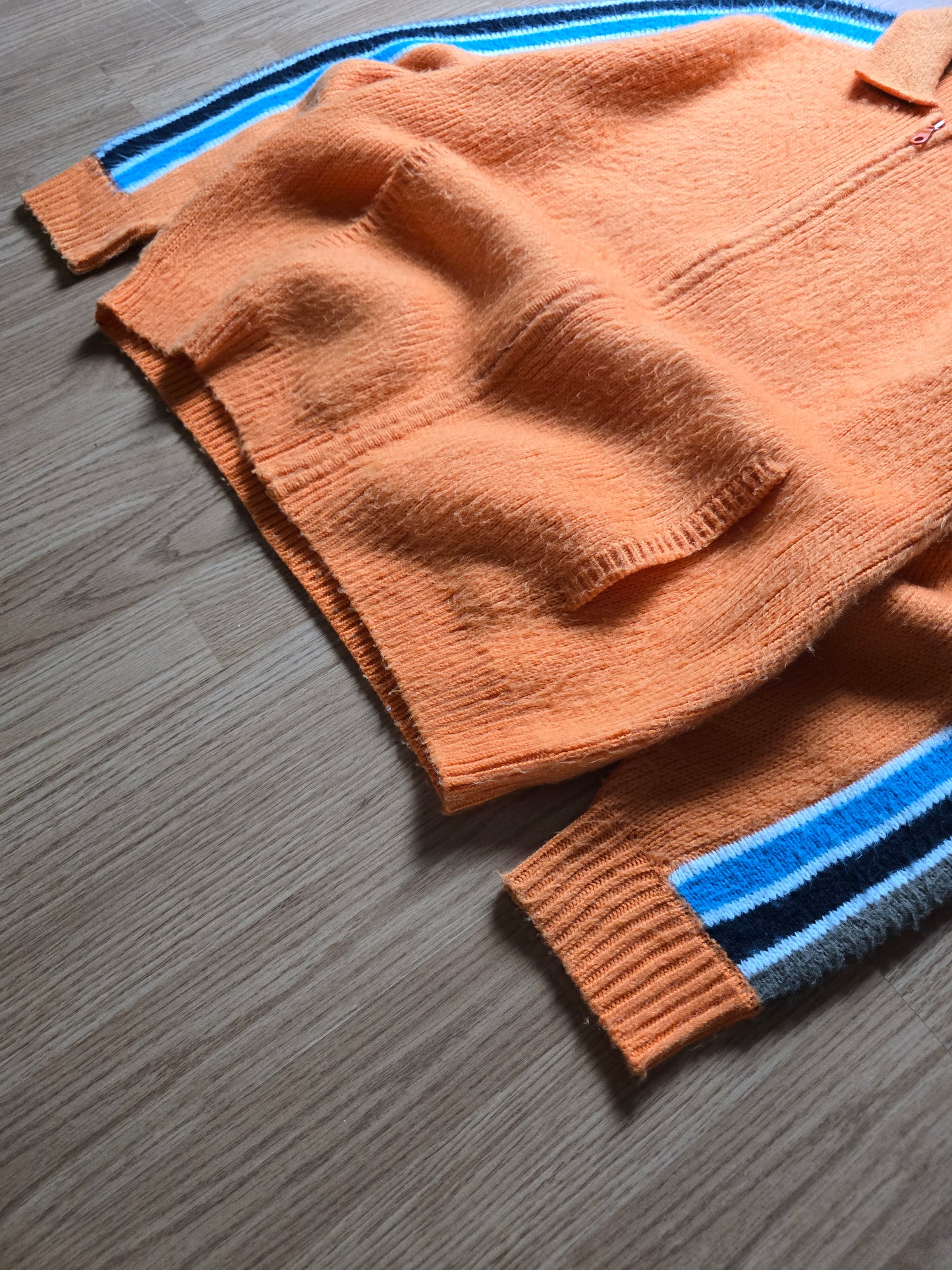 Supreme Sleeve Stripe Zip Up Sweater (M)