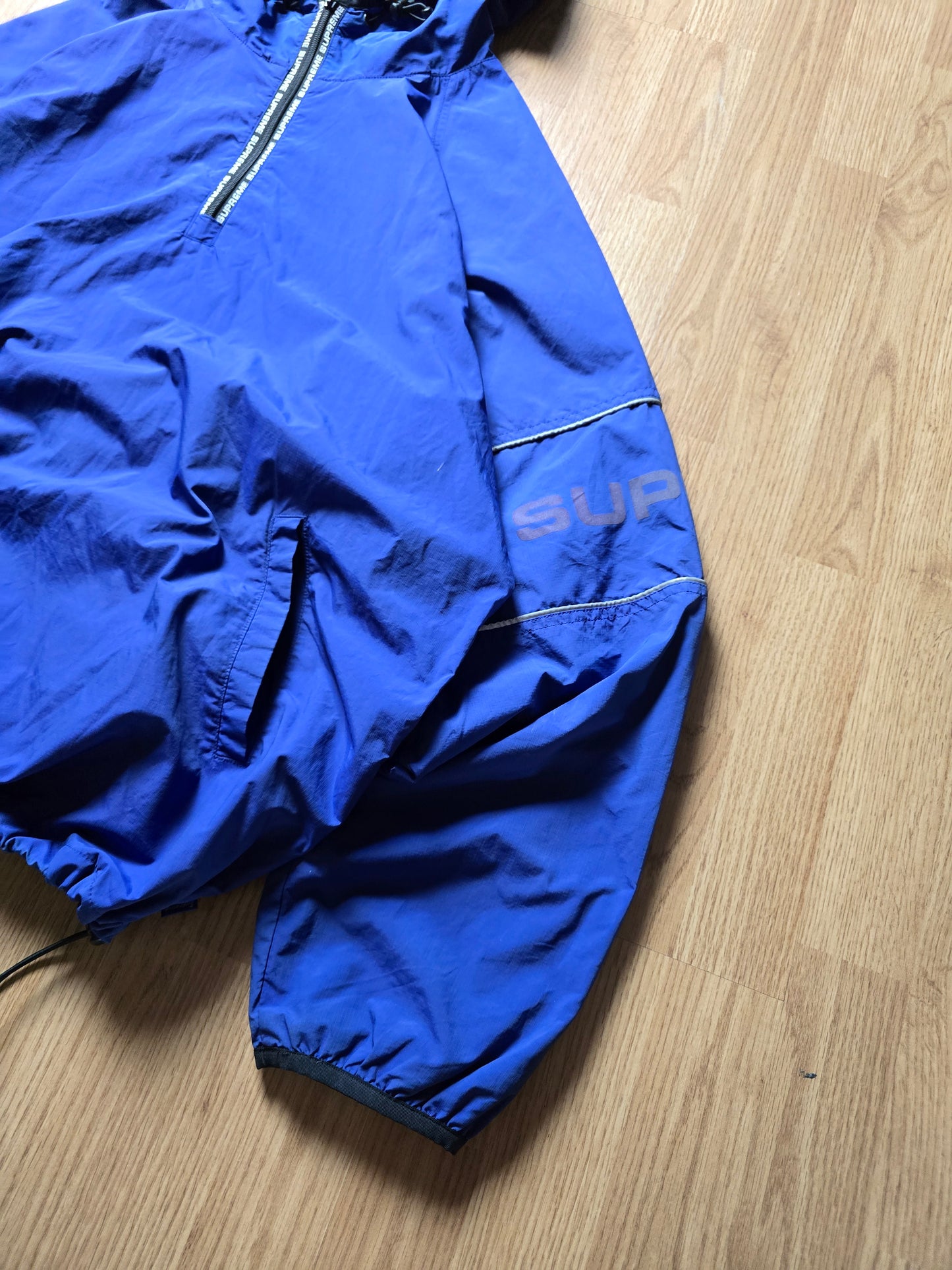 Supreme Reflective Ripstop Hooded Pullover Jacket (XL)