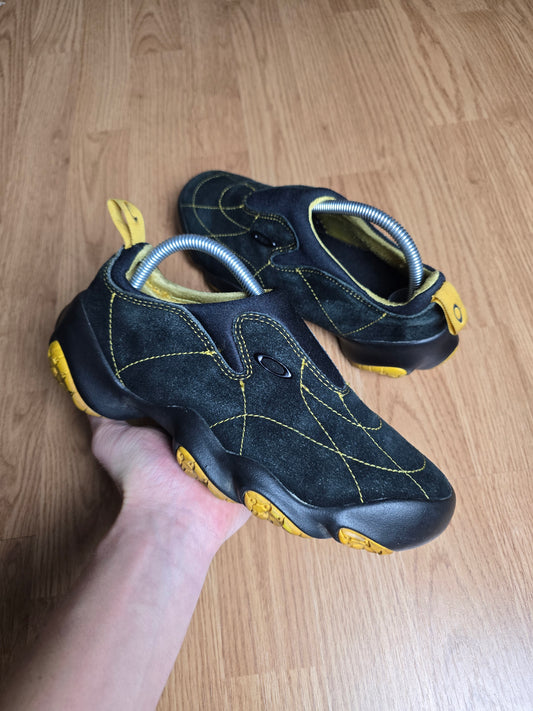 RARE 00s Oakley Bottlecap Flesh Slip On Trainers (UK5)