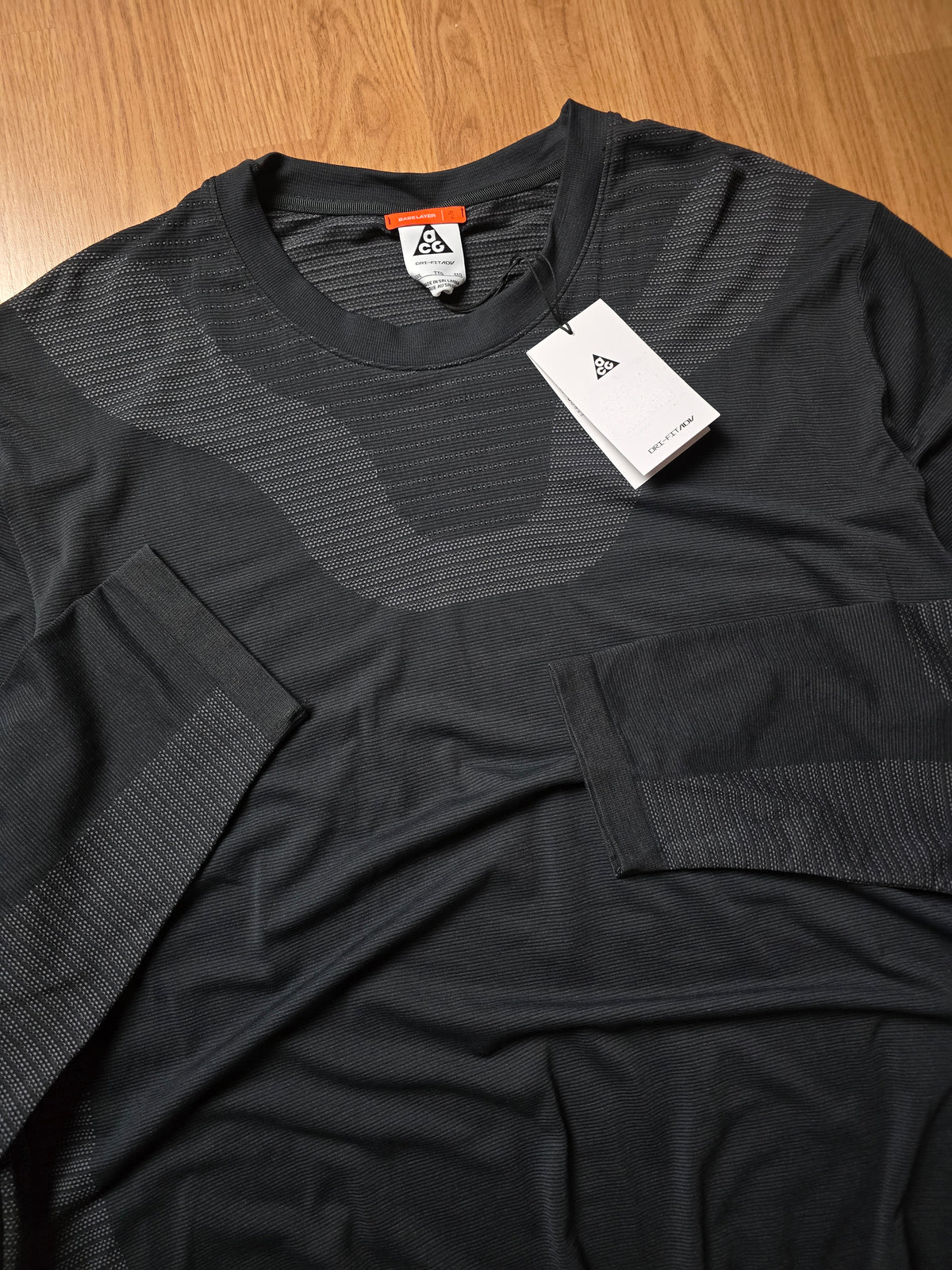 Nike ACG "Delta River" Dri-Fit ADV Longsleve Base Layer Top BNWT (XL)
