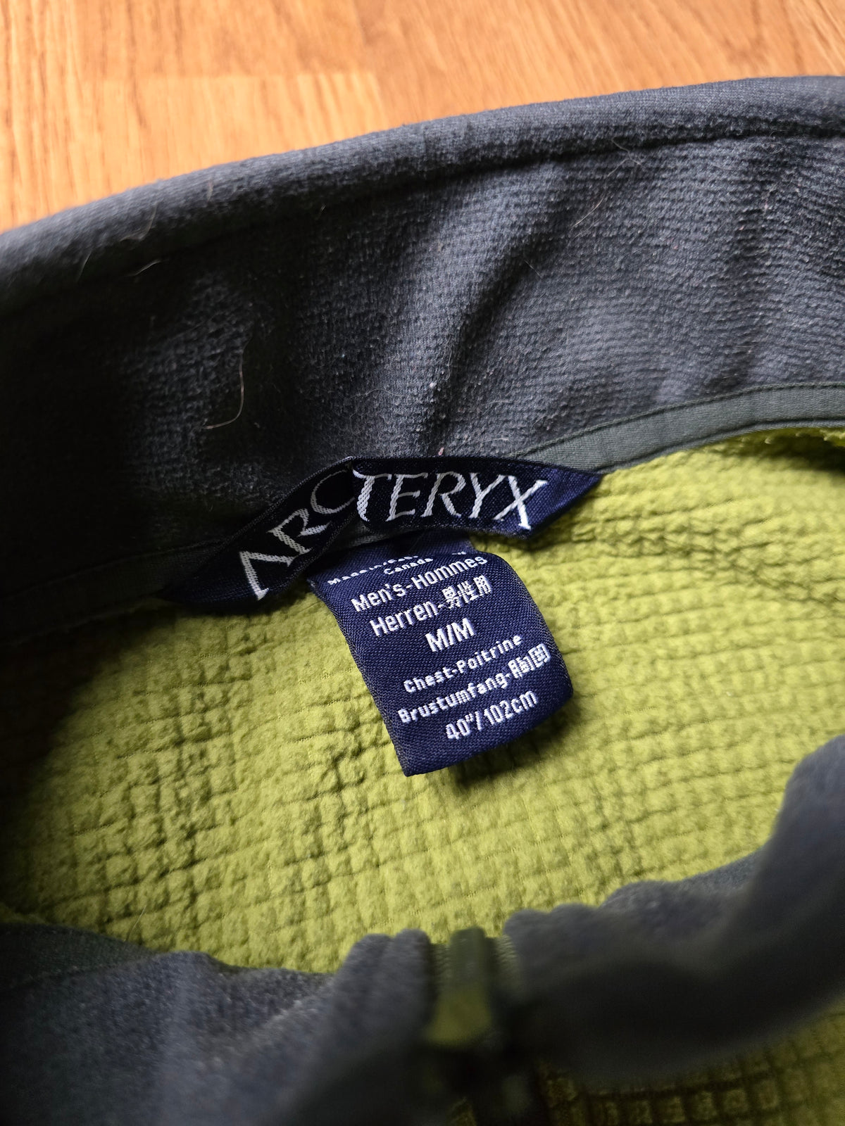 Vintage Arc'teryx 'Delta AR' 1/4 Zip Waffle Fleece (M)