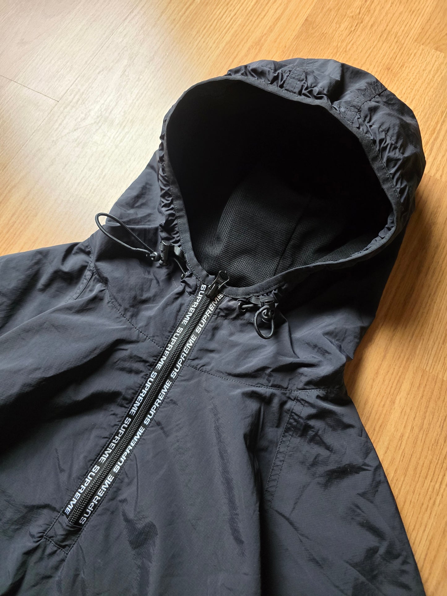 Supreme Nylon Ripstop Reflective Hooded Pullover Jacket (L)