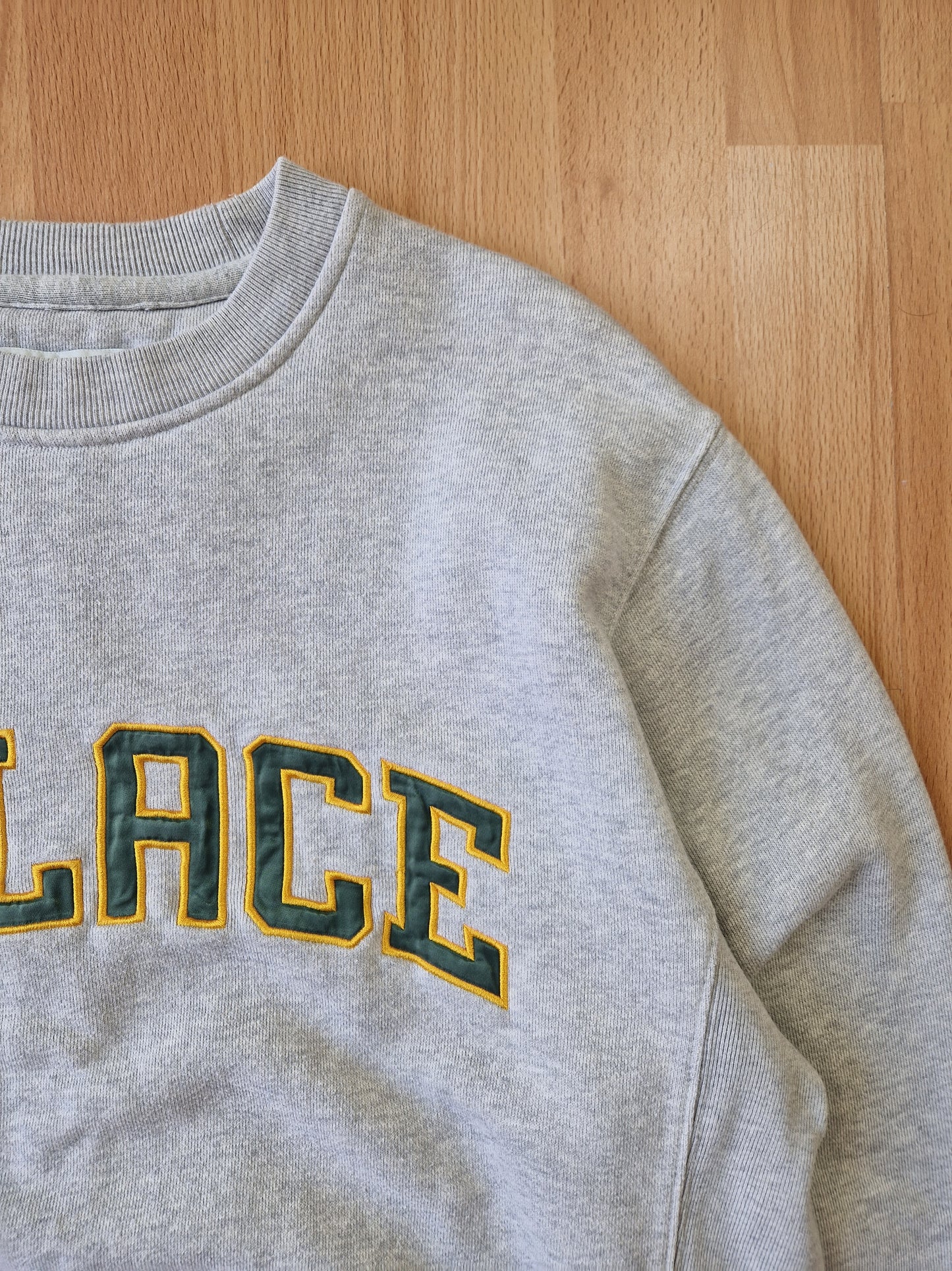 Palace 'Alas Crew' College Sweatshirt (M)