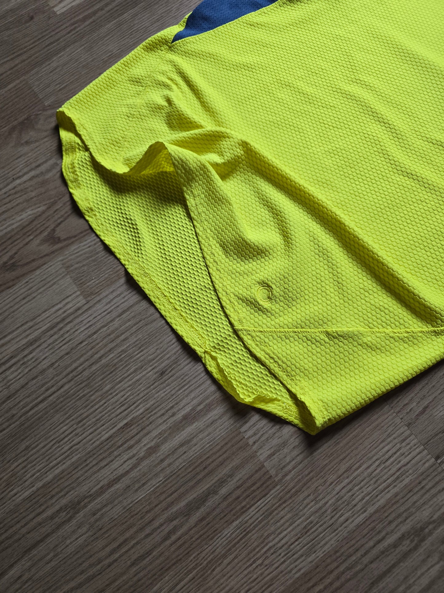2000s Nike Sphere Textured Thermal Tee (M)