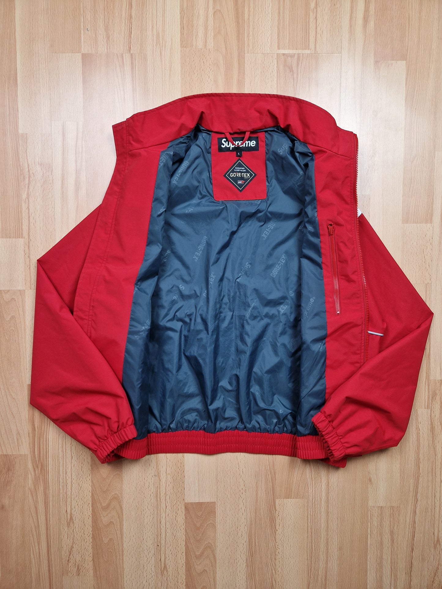 RARE Supreme Gore-tex Court Track Jacket (L)