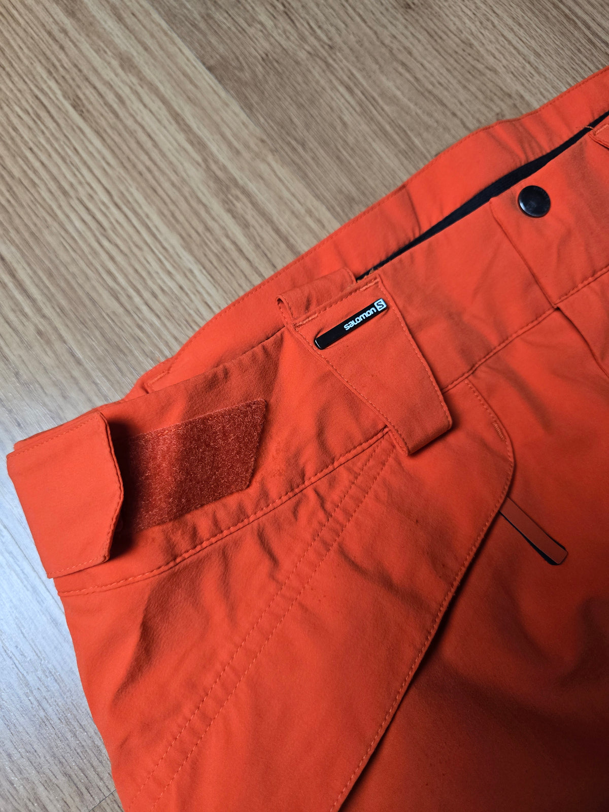 Salomon 'Chill Out Bib' Technical Ski Pants with removable Straps (L)